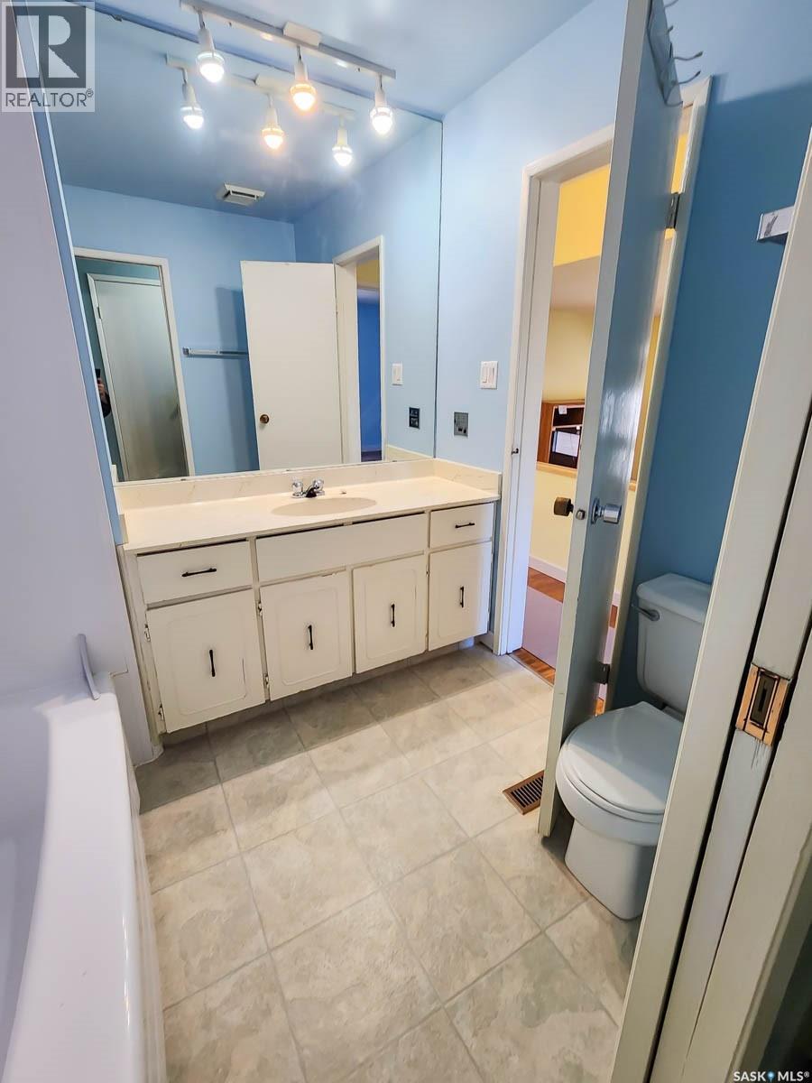 35 Quincy Drive, Regina, Saskatchewan  S4S 6L6 - Photo 13 - SK020765