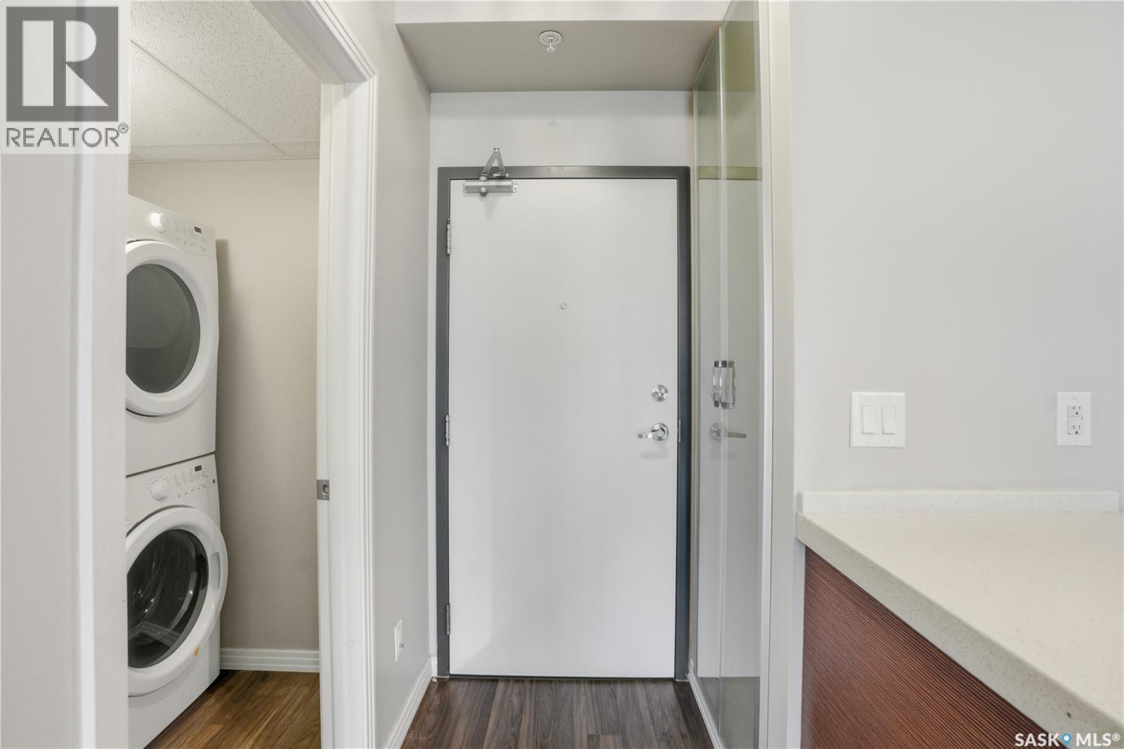 221 235 Evergreen Square, Saskatoon, Saskatchewan  S7W 0T9 - Photo 4 - SK020740
