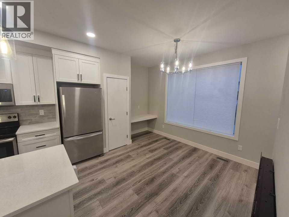 1155 Coalbrook Place W, Lethbridge, Alberta  T1J 5W7 - Photo 5 - A2262874