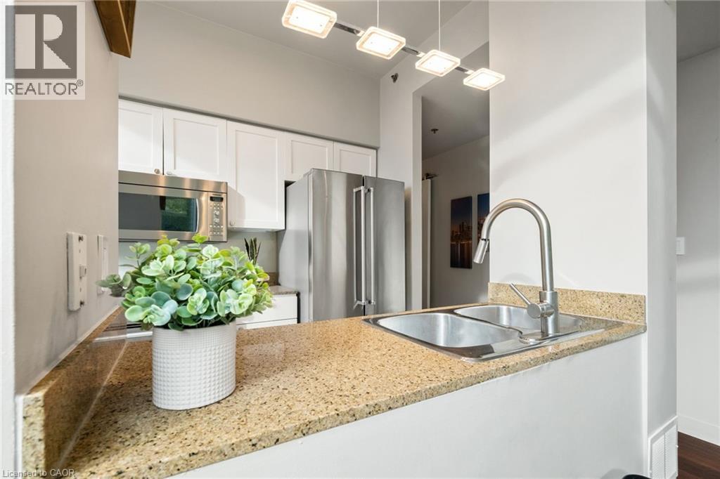 81 Navy Wharf Court Unit# 201, Toronto, Ontario  M5V 3S2 - Photo 15 - 40777510