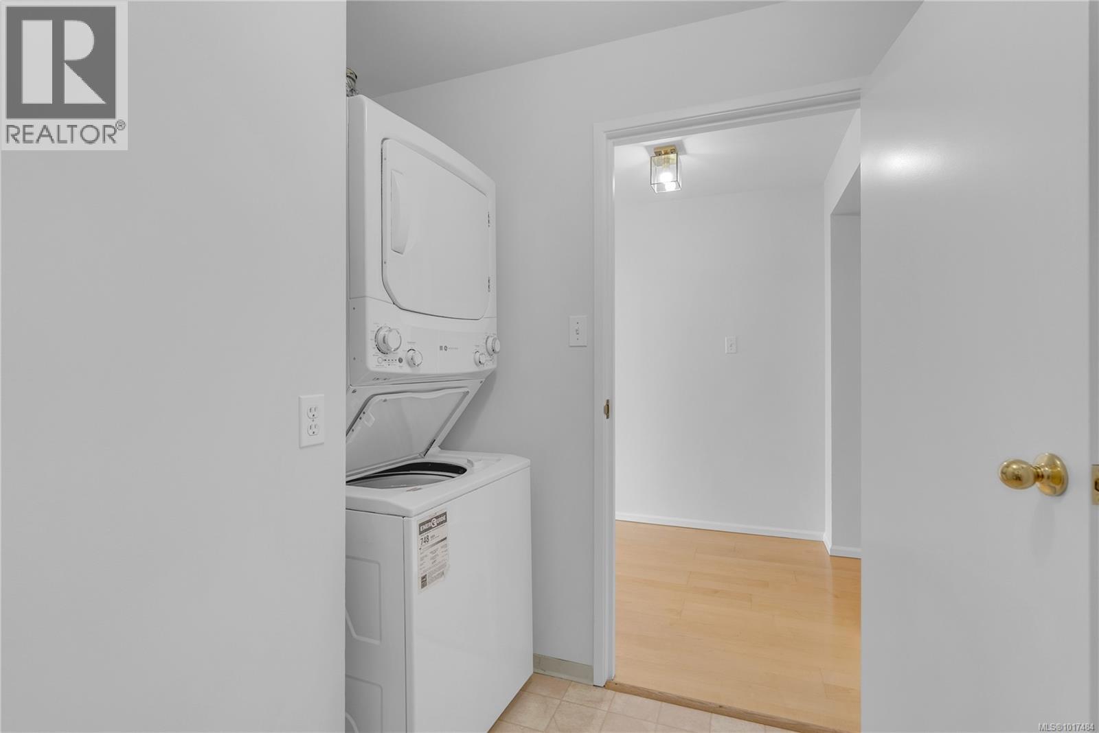 1301 1020 View St, Victoria, British Columbia  V8V 4Y4 - Photo 22 - 1017484