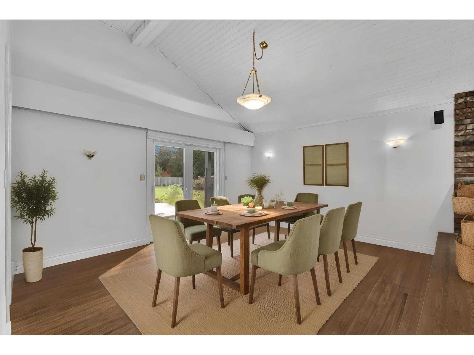 Property at 4655 SADDLEHORN CRESCENT image 4