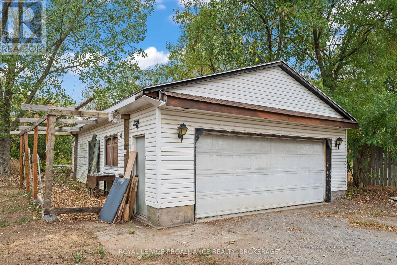 3734 Battersea Road, Frontenac (Frontenac South), Ontario  K0H 1X0 - Photo 17 - X12463190