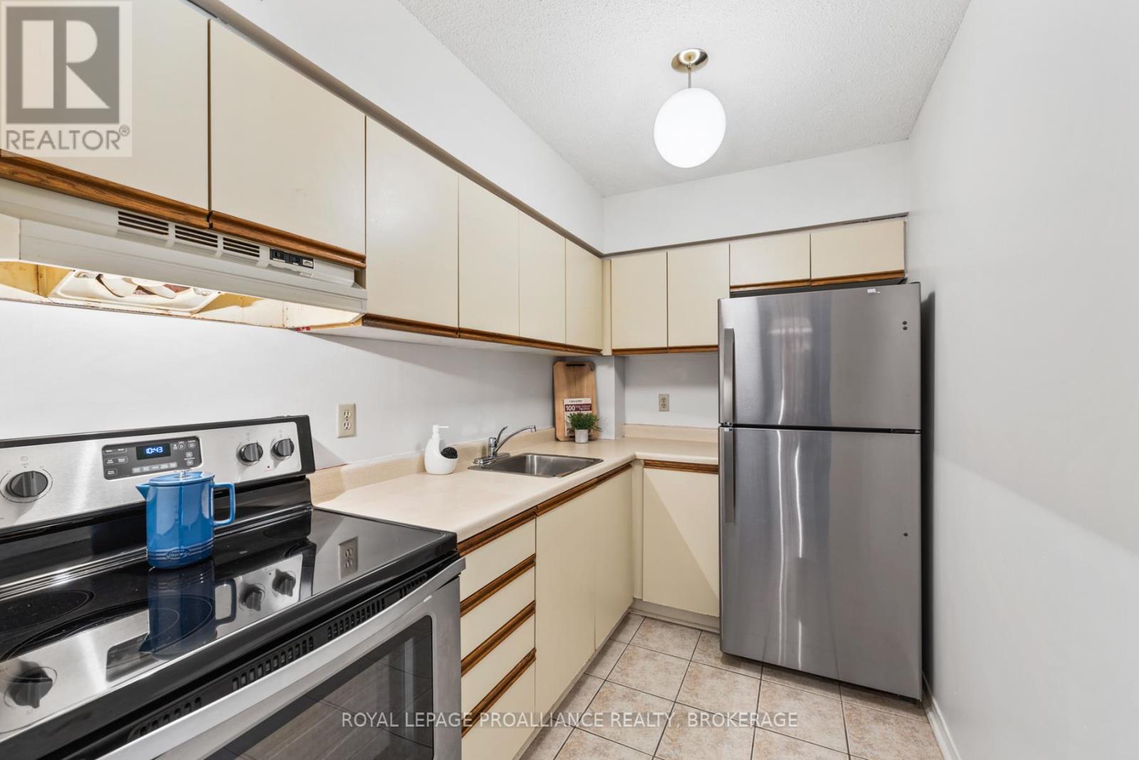 106 - 745 Davis Drive, Kingston, Ontario  K7M 8J4 - Photo 8 - X12463247