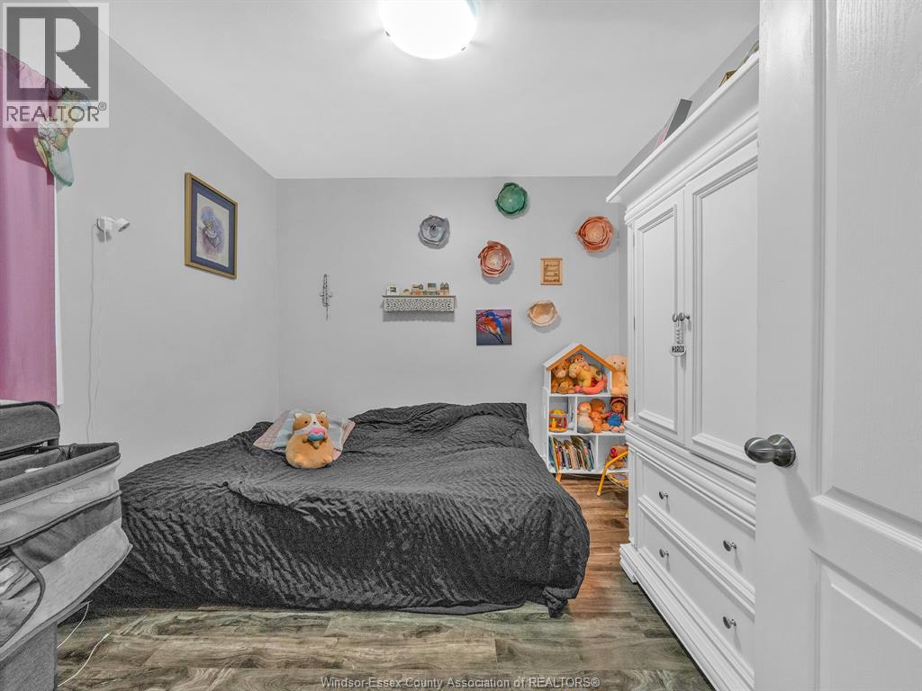 1649 Hall ..., Windsor, Ontario  N9X 4S2 - Photo 13 - 25026103