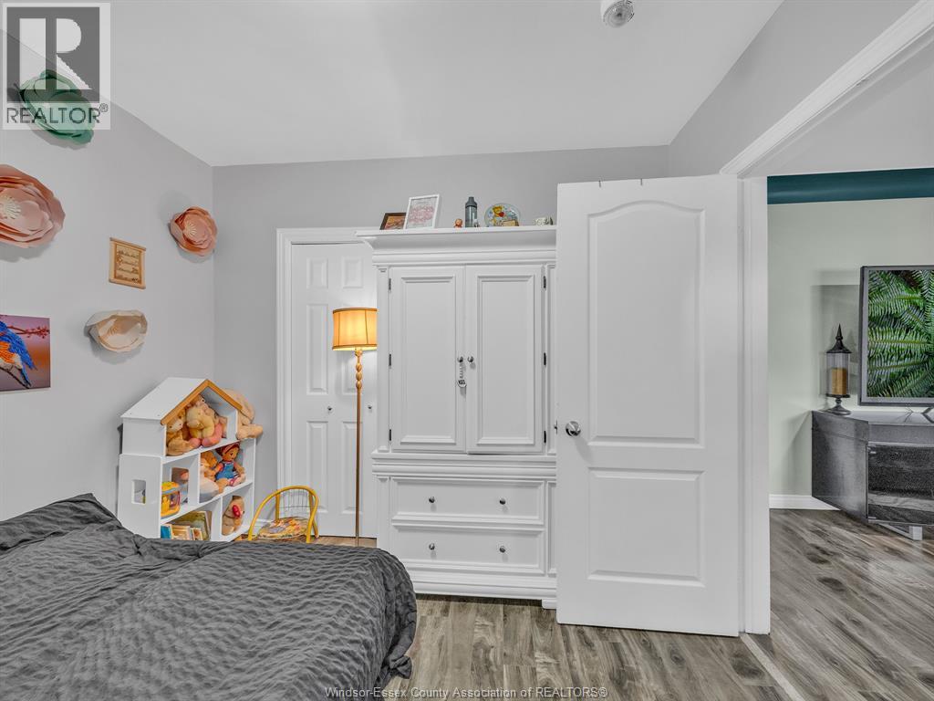 1649 Hall ..., Windsor, Ontario  N9X 4S2 - Photo 14 - 25026103