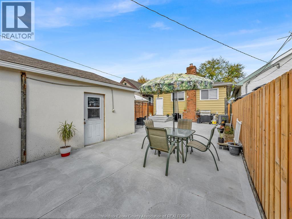 1649 Hall ..., Windsor, Ontario  N9X 4S2 - Photo 30 - 25026103