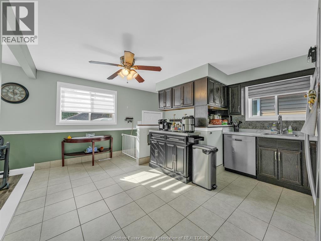 1649 Hall ..., Windsor, Ontario  N9X 4S2 - Photo 7 - 25026103