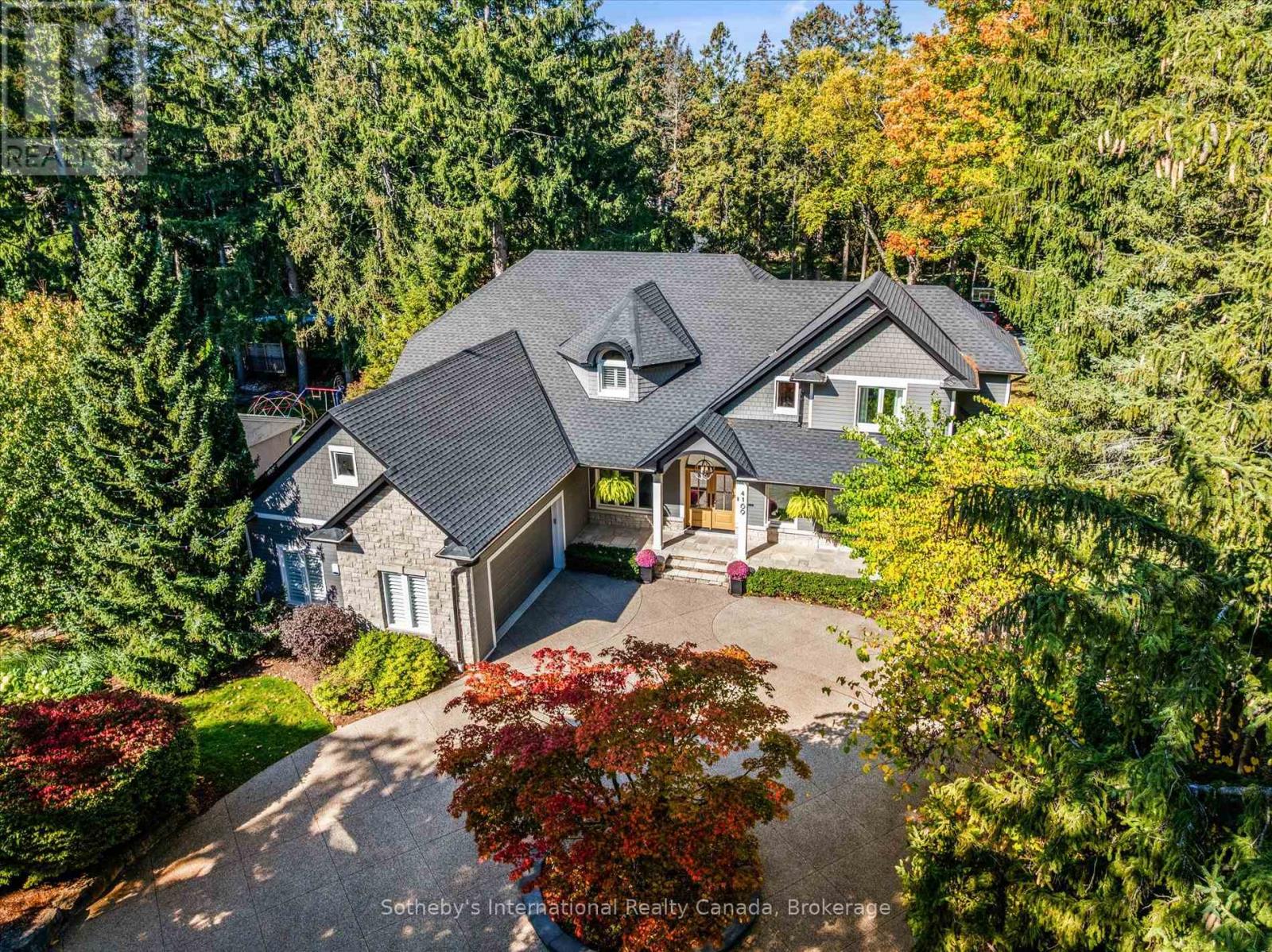 4169 LAKESHORE ROAD, Burlington, Ontario