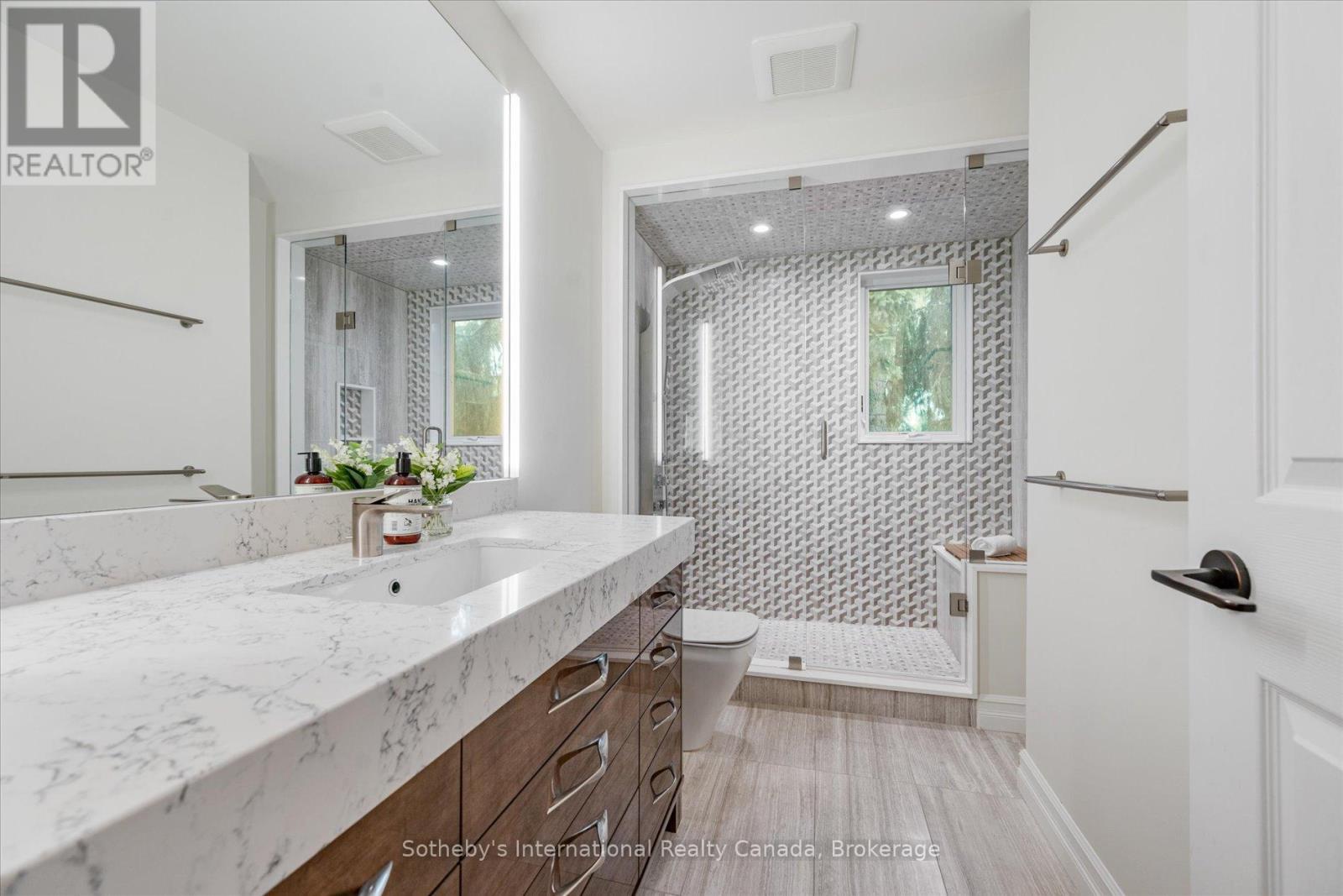 4169 Lakeshore Road, Burlington, Ontario  L7L 1A5 - Photo 24 - W12399072