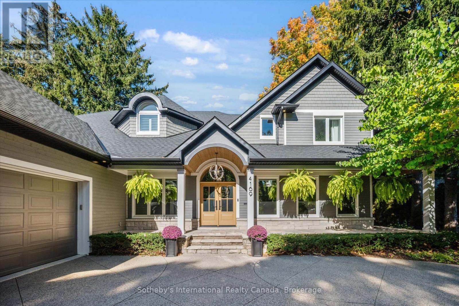 4169 Lakeshore Road, Burlington, Ontario  L7L 1A5 - Photo 3 - W12399072