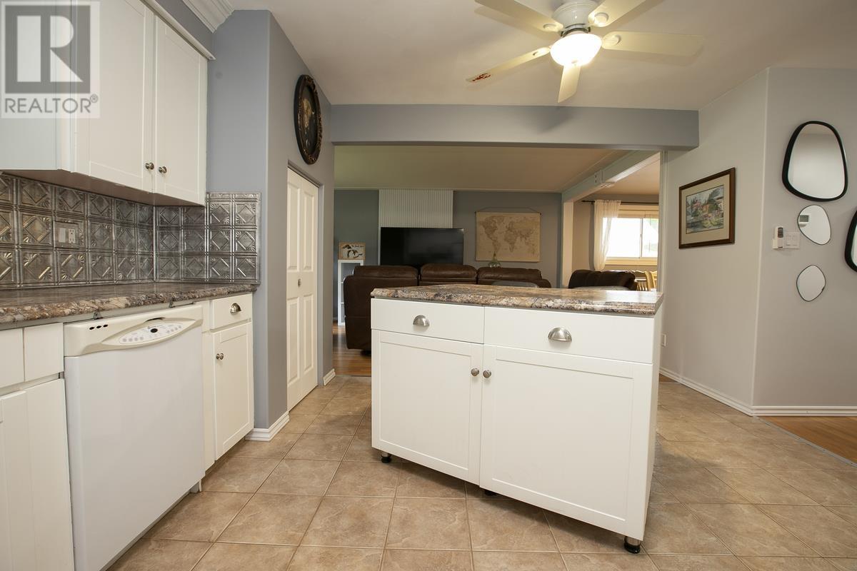 260 Shannon Rd, Sault Ste. Marie, Ontario  P6A 4K4 - Photo 16 - SM252902