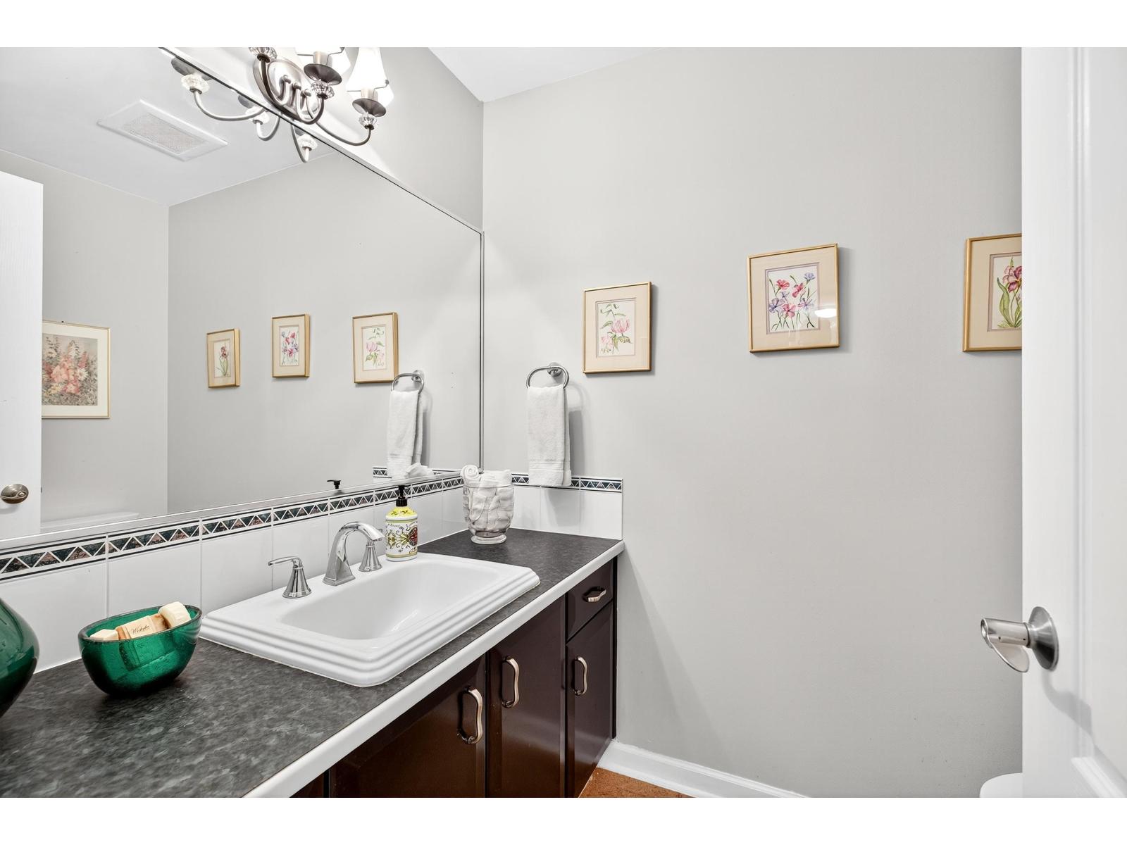 27012 25 Avenue, Langley, British Columbia  V4W 3W5 - Photo 16 - R3057514