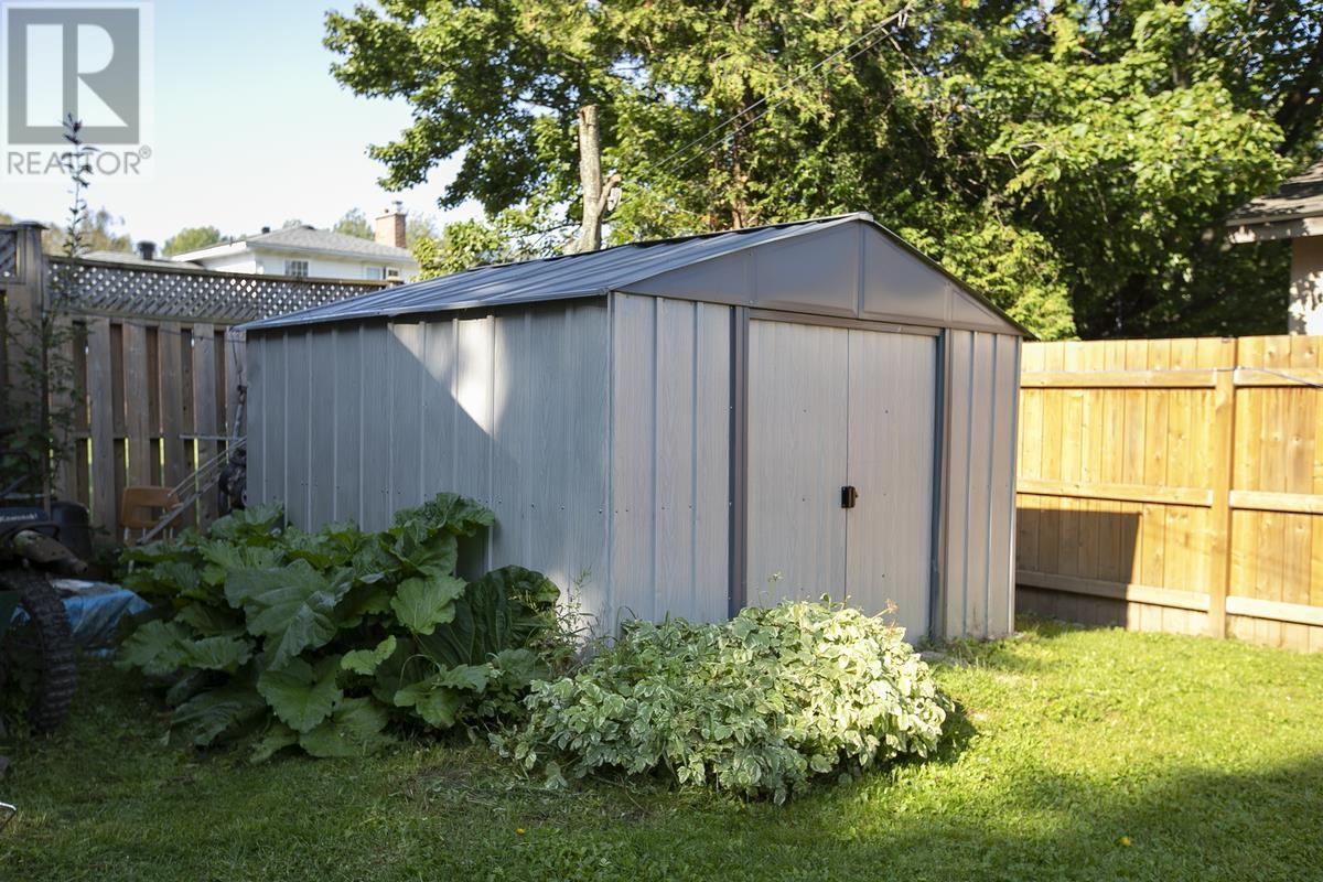 49 Boundary Rd, Sault Ste. Marie, Ontario  P6A 5B7 - Photo 8 - SM252951