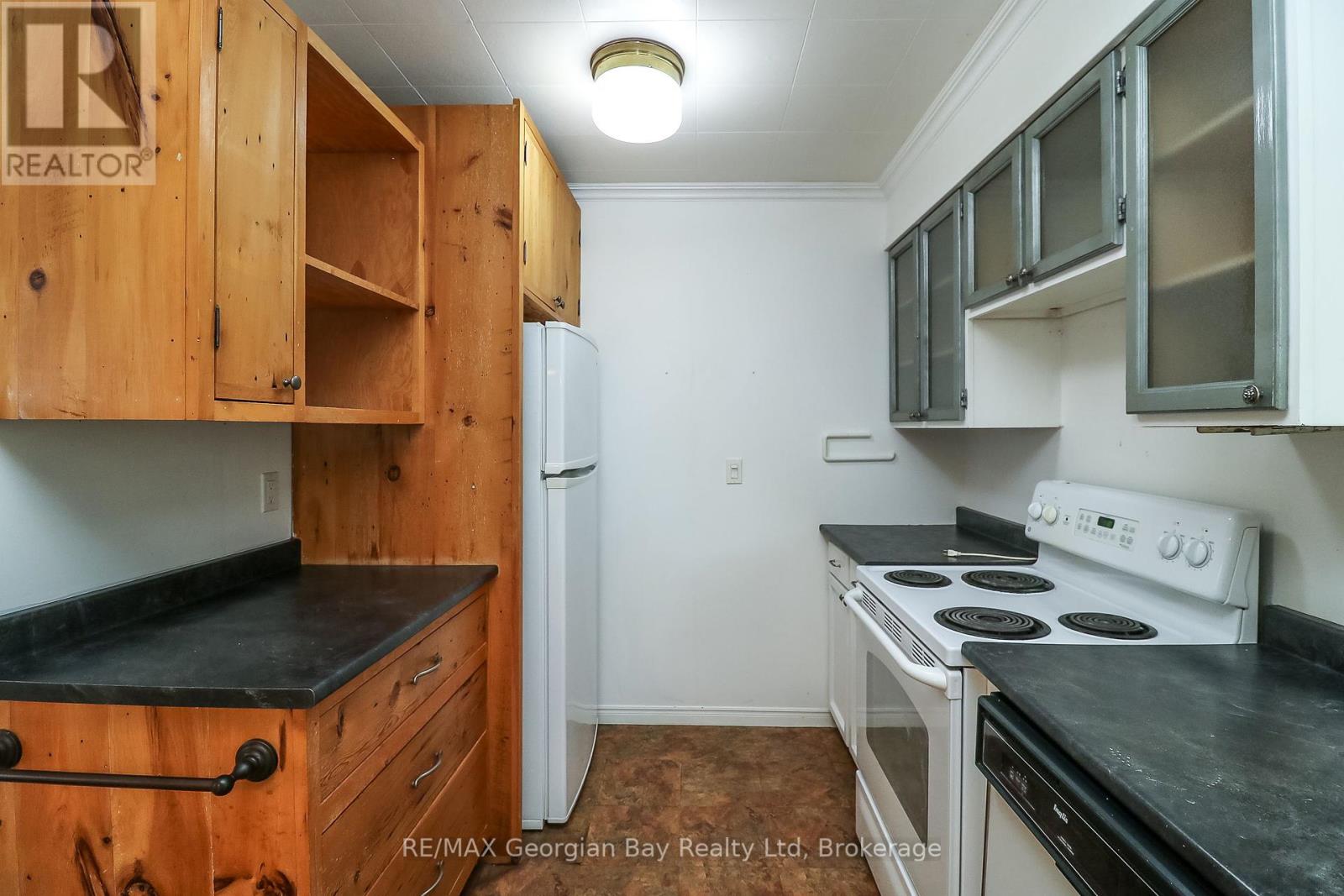 456 Queen Street, Midland, Ontario  L4R 3J4 - Photo 15 - S12463147