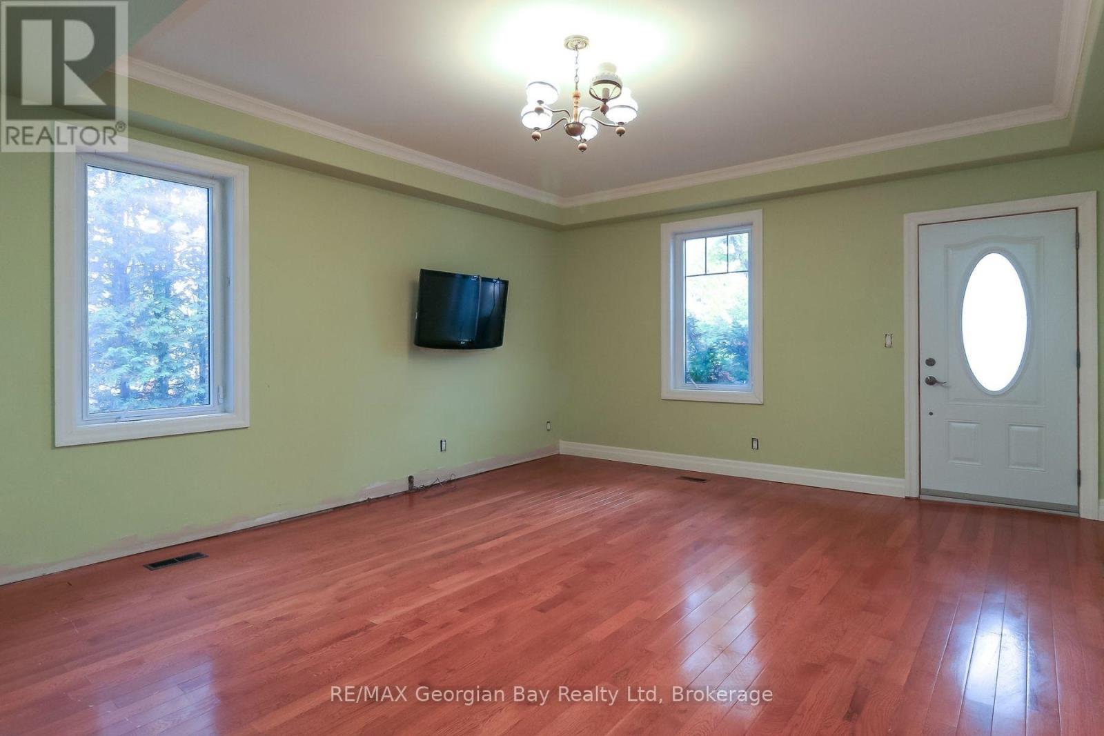 456 Queen Street, Midland, Ontario  L4R 3J4 - Photo 8 - S12463147