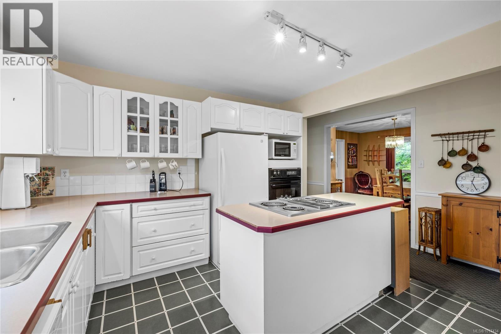 2869 Hemlock Dr, Nanoose Bay, British Columbia  V9P 9G2 - Photo 12 - 1017434