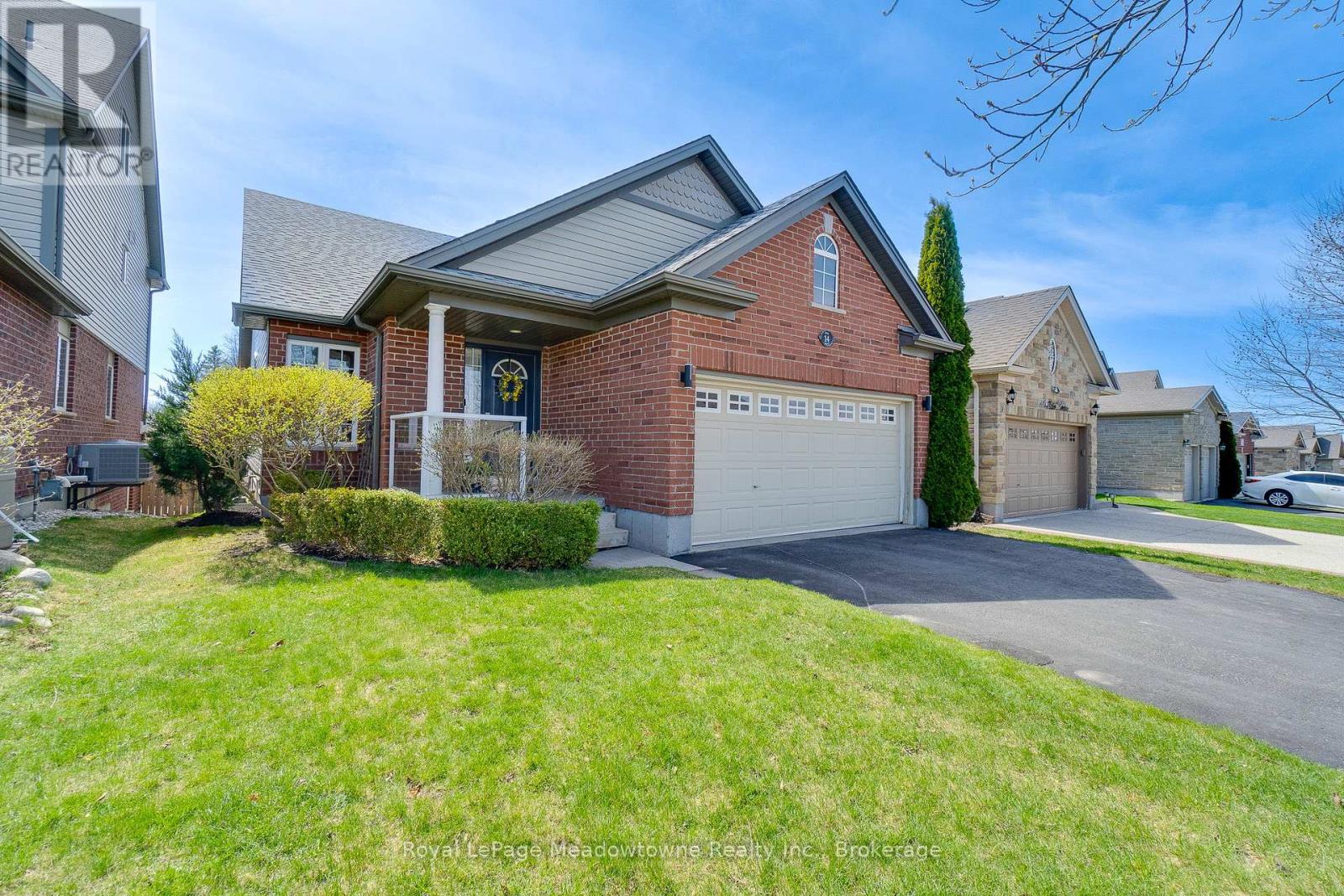 14 Atto Drive, Guelph, Ontario  N1E 0E4 - Photo 2 - X12463311