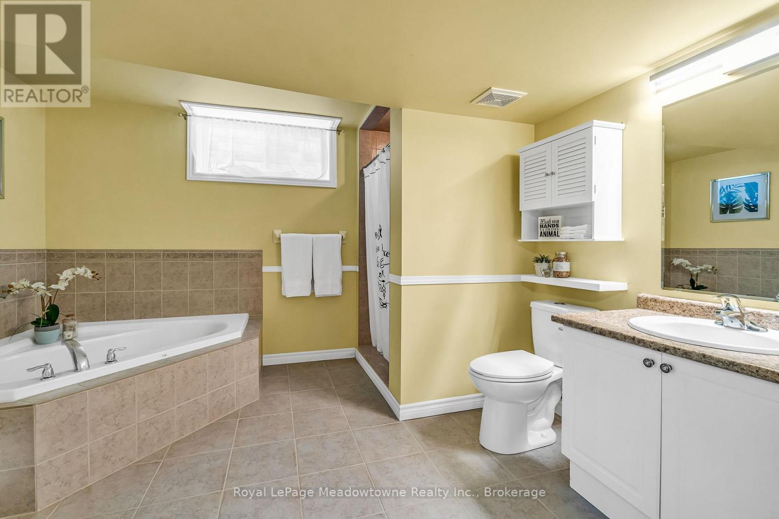 14 Atto Drive, Guelph, Ontario  N1E 0E4 - Photo 35 - X12463311