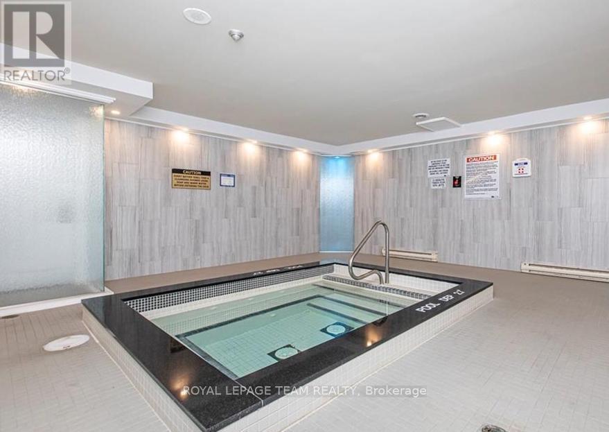 102 - 2760 Carousel Crescent, Ottawa, Ontario  K1T 2N4 - Photo 6 - X12463159