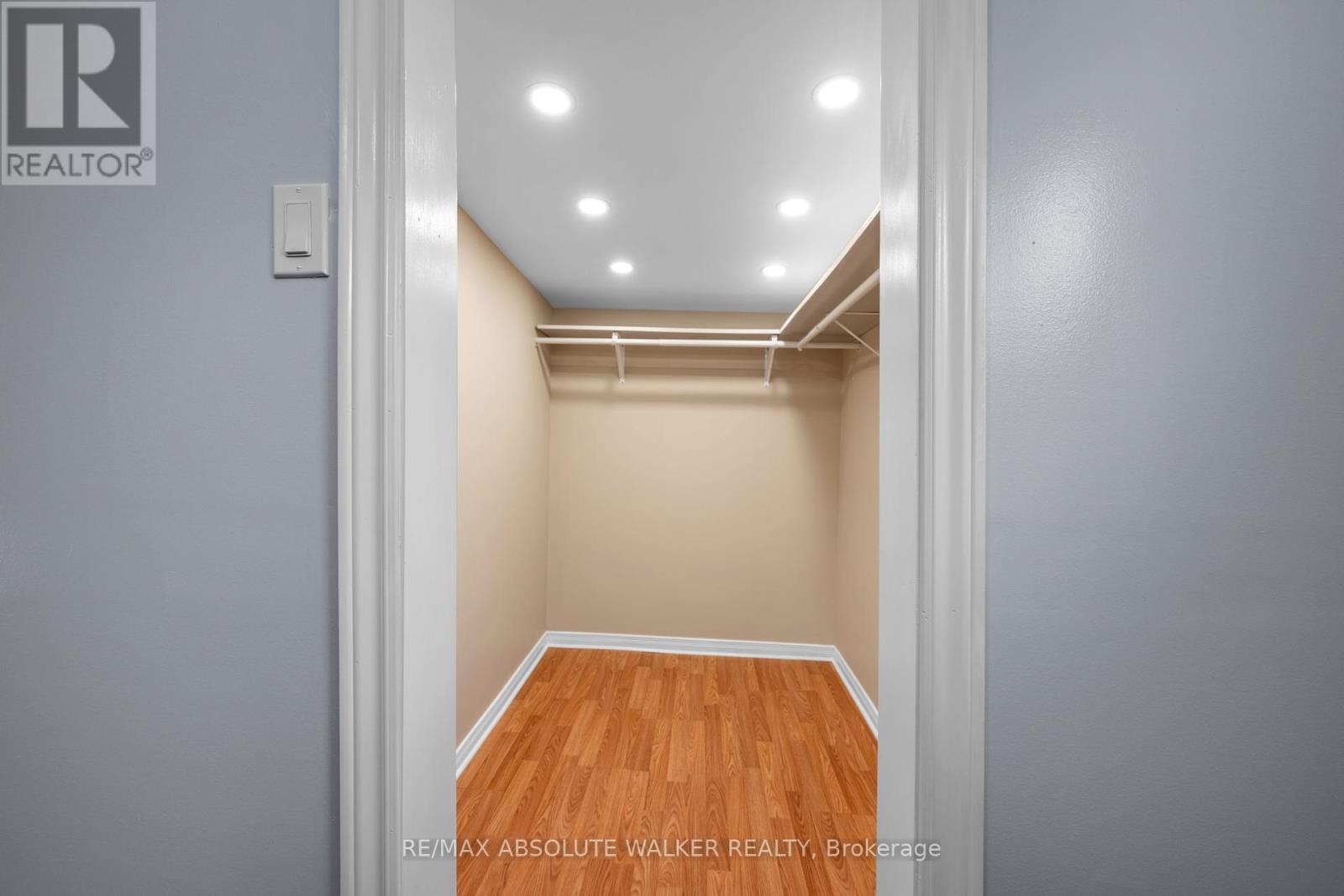 18 Tracy Avenue, Ottawa, Ontario  K2H 7P7 - Photo 13 - X12463168
