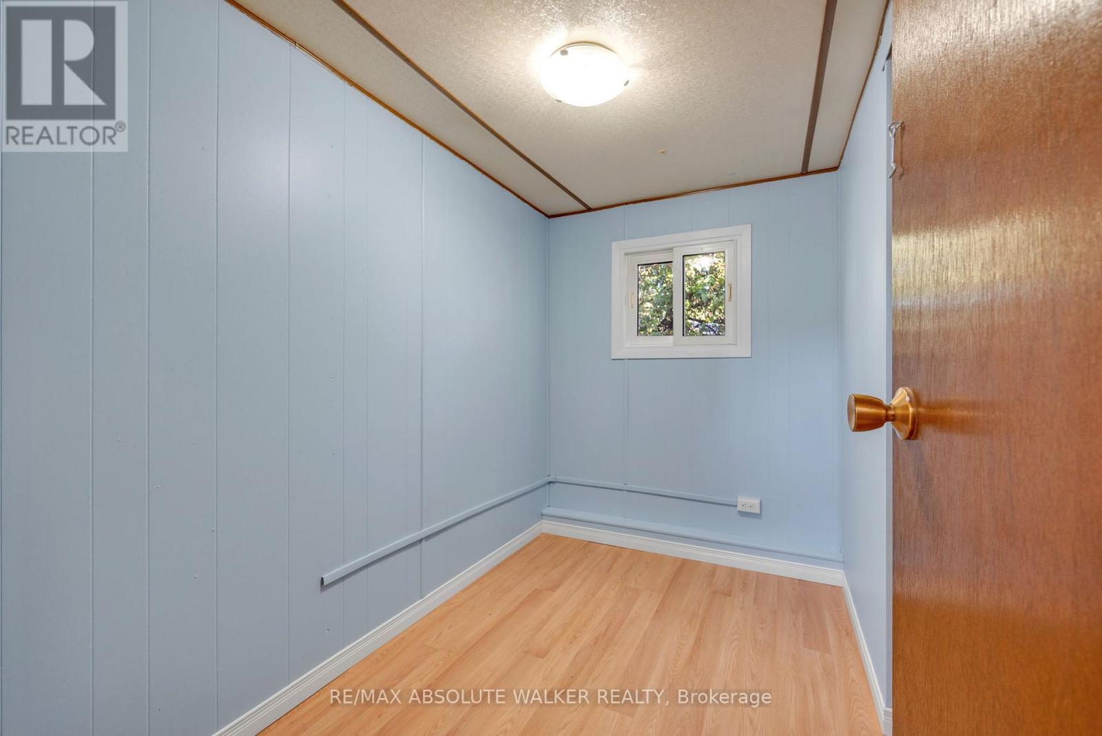 18 Tracy Avenue, Ottawa, Ontario  K2H 7P7 - Photo 14 - X12463168