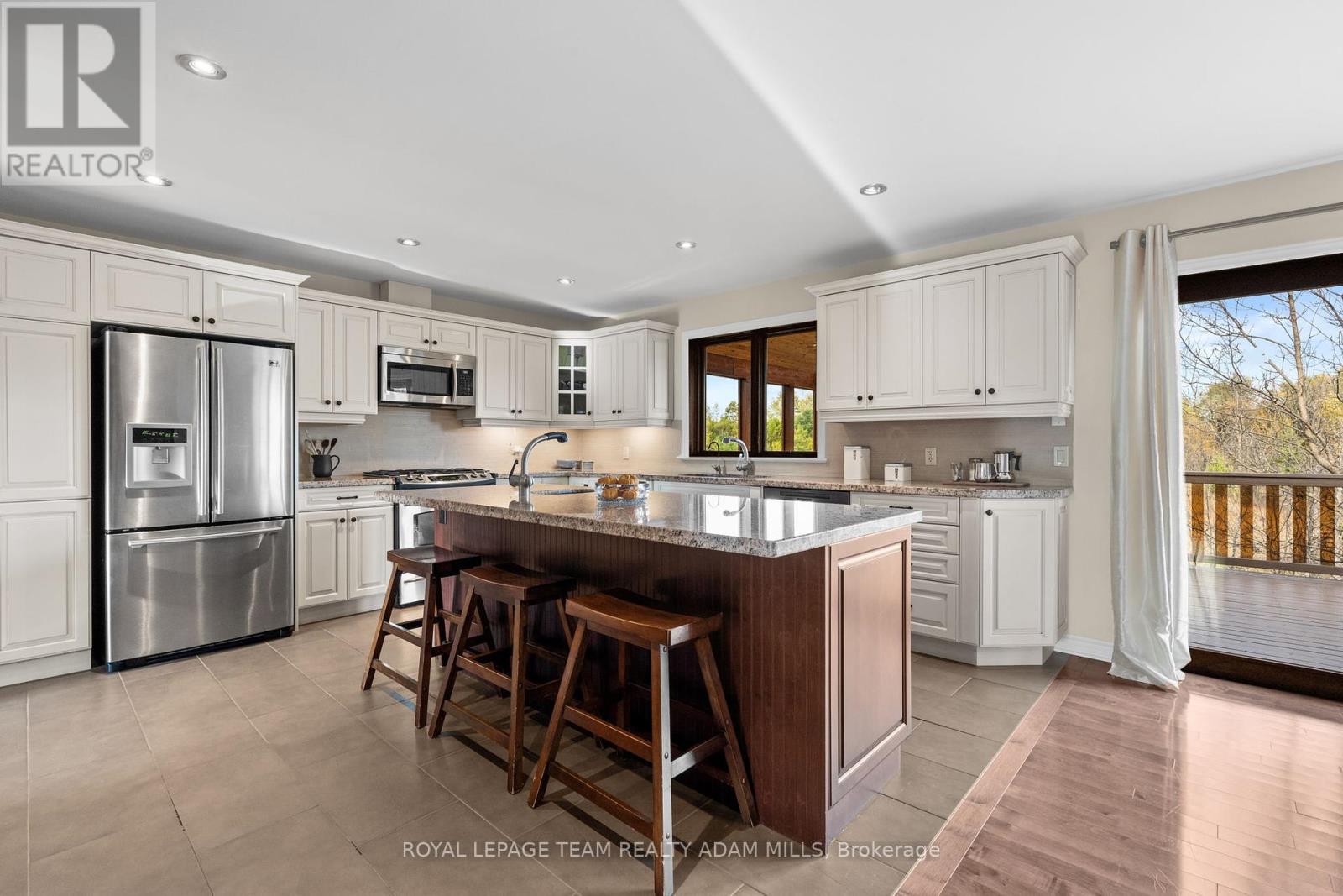 213 Wagon Drive, Ottawa, Ontario  K0A 1T0 - Photo 10 - X12463188