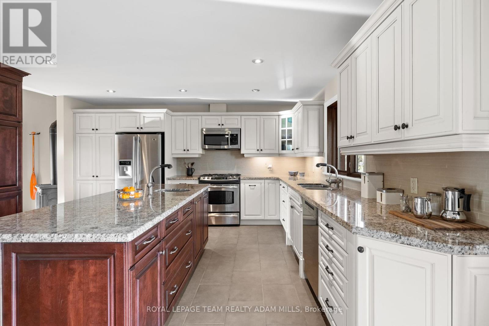 213 Wagon Drive, Ottawa, Ontario  K0A 1T0 - Photo 16 - X12463188