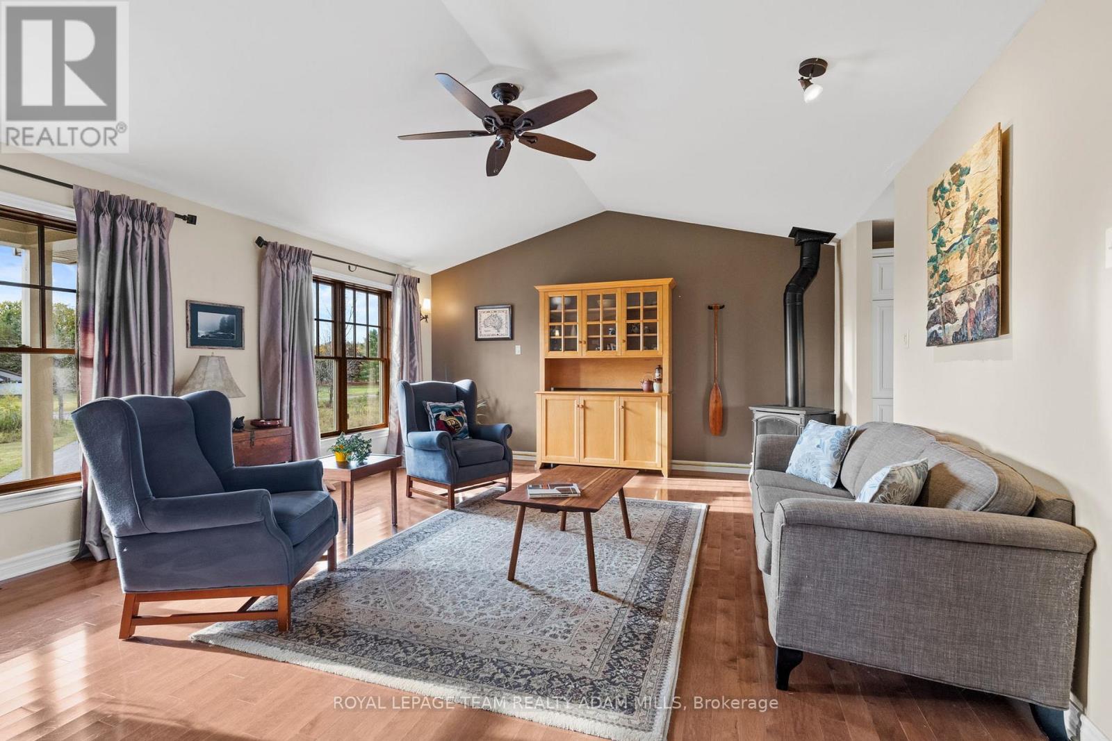 213 Wagon Drive, Ottawa, Ontario  K0A 1T0 - Photo 5 - X12463188