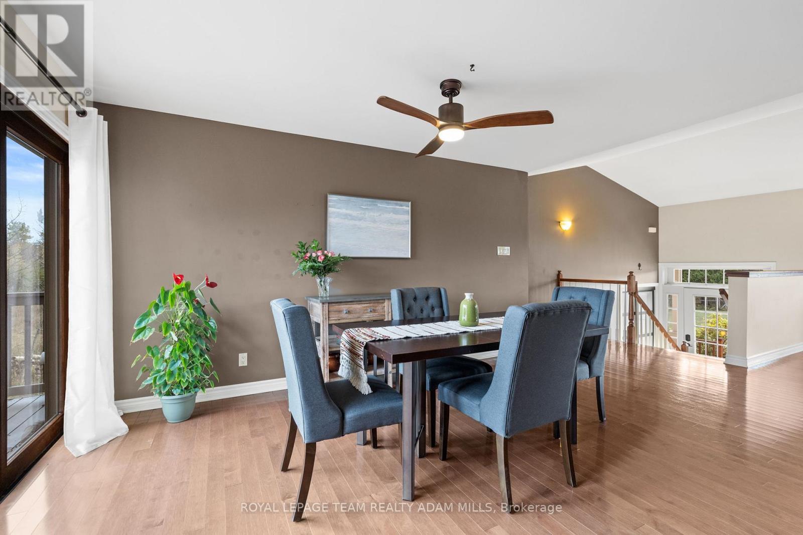 213 Wagon Drive, Ottawa, Ontario  K0A 1T0 - Photo 9 - X12463188