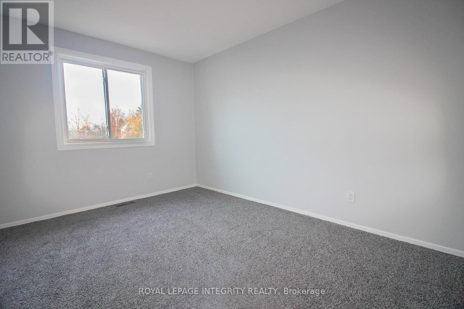 1080 Des Ormes Place, Ottawa, Ontario  K1C 5L7 - Photo 17 - X12463192