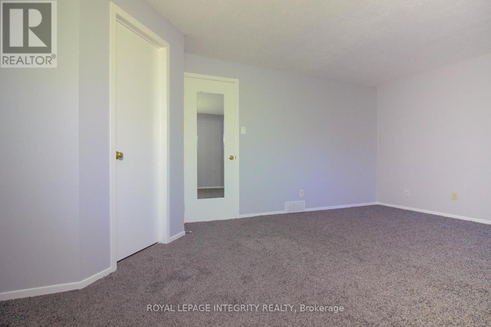 1080 Des Ormes Place, Ottawa, Ontario  K1C 5L7 - Photo 18 - X12463192