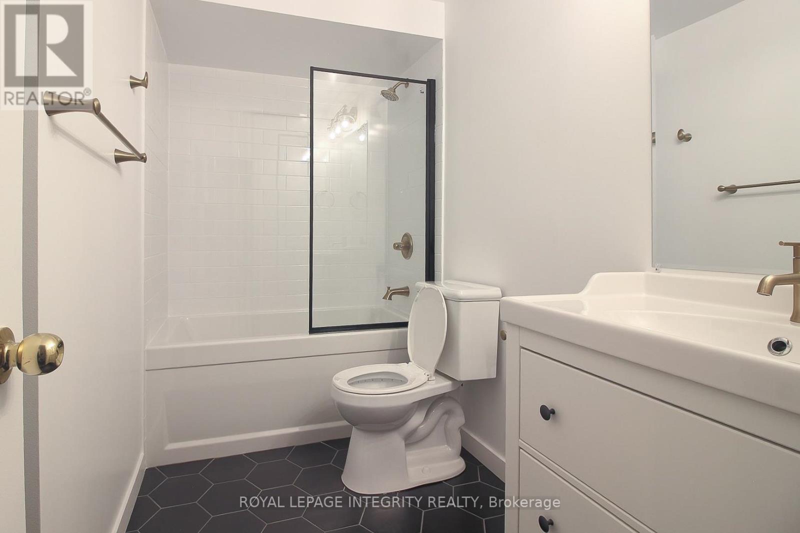 1080 Des Ormes Place, Ottawa, Ontario  K1C 5L7 - Photo 21 - X12463192