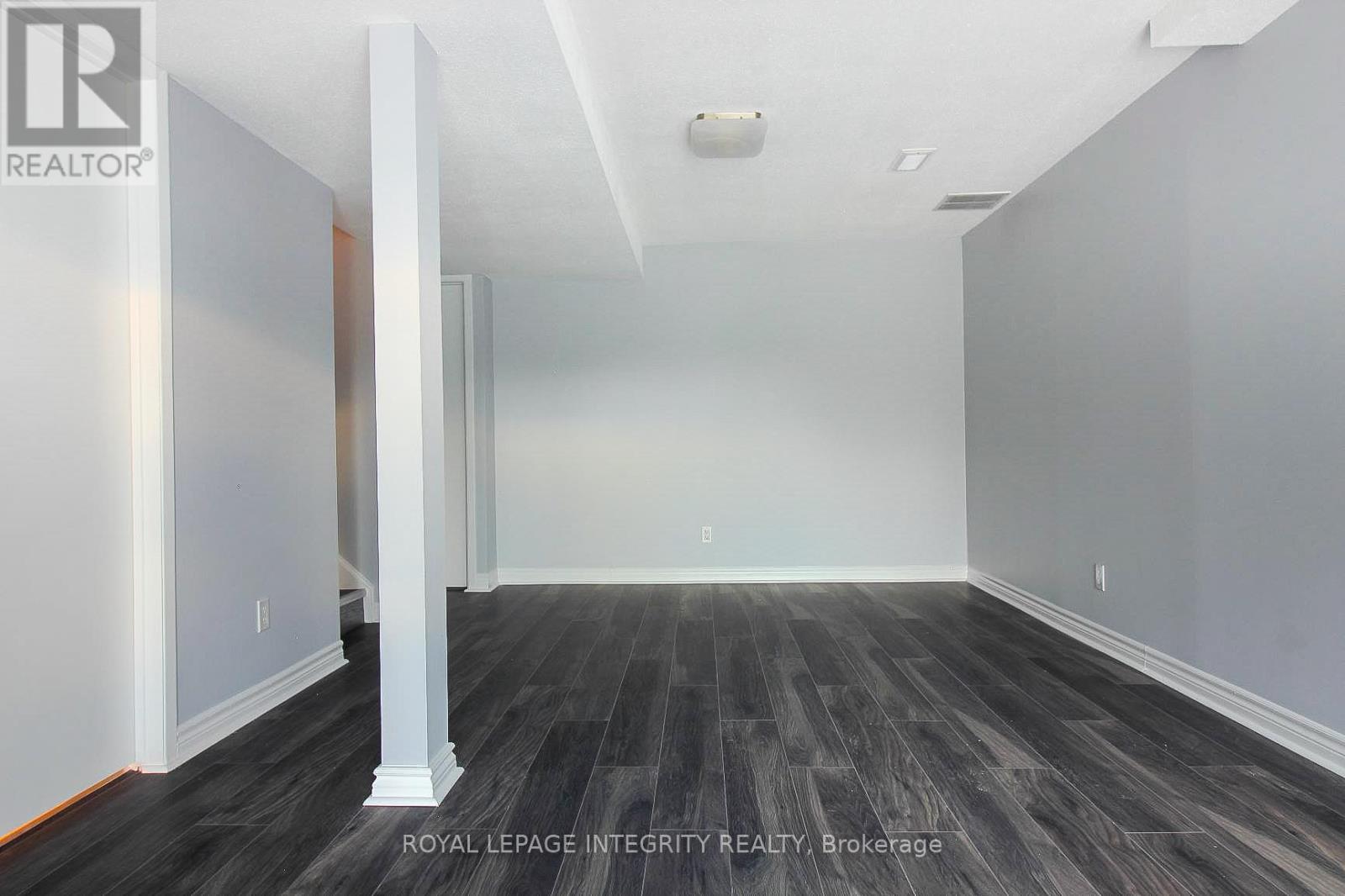 1080 Des Ormes Place, Ottawa, Ontario  K1C 5L7 - Photo 5 - X12463192