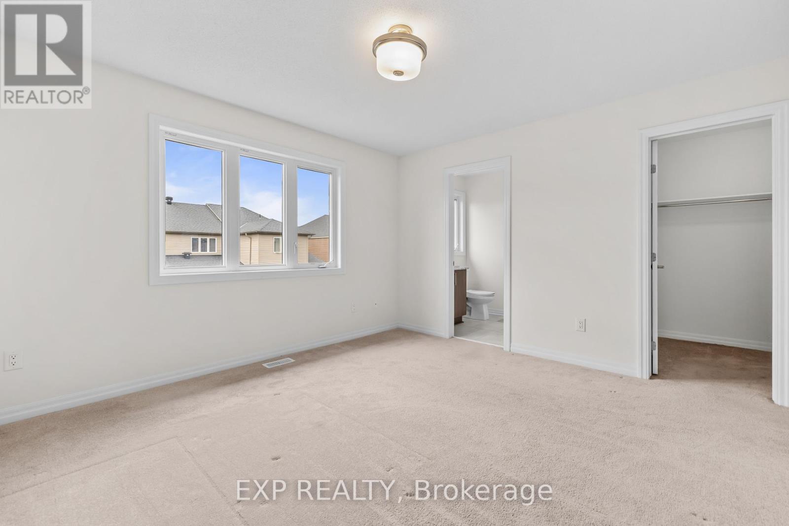 157 Overberg Way, Ottawa, Ontario  K2S 0V8 - Photo 17 - X12463225