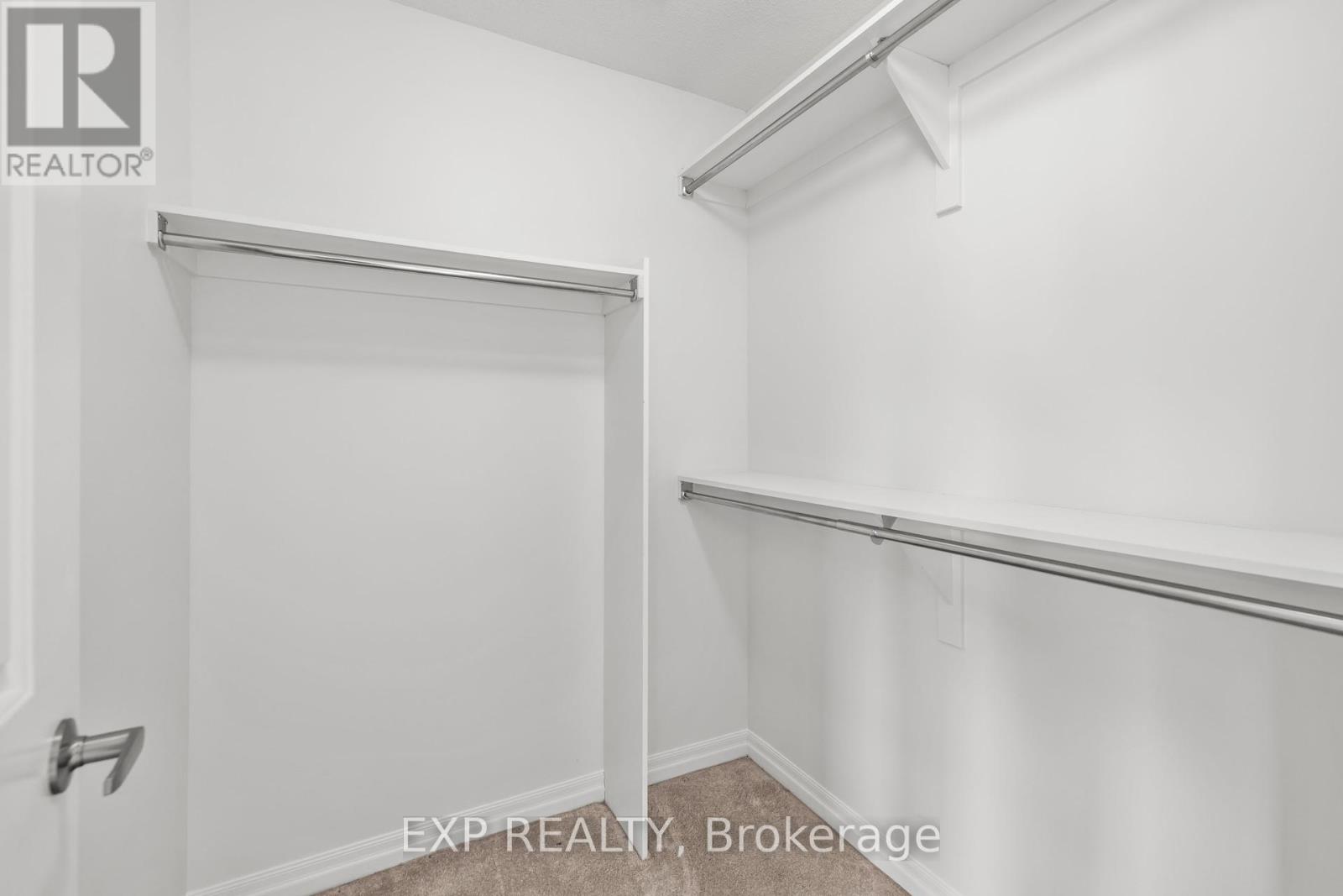 157 Overberg Way, Ottawa, Ontario  K2S 0V8 - Photo 18 - X12463225