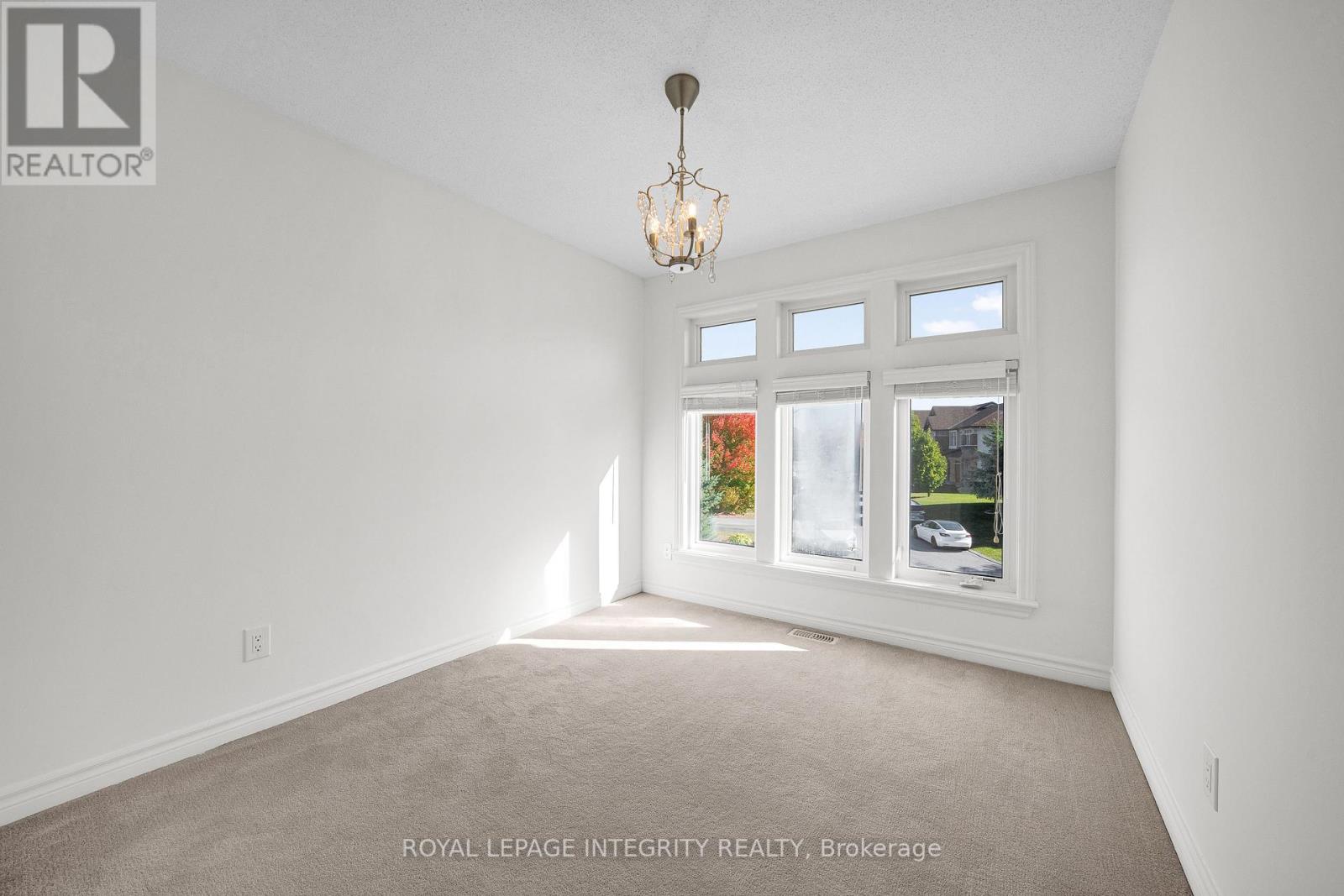 924 Fletcher Circle, Ottawa, Ontario  K2T 0B7 - Photo 38 - X12463248