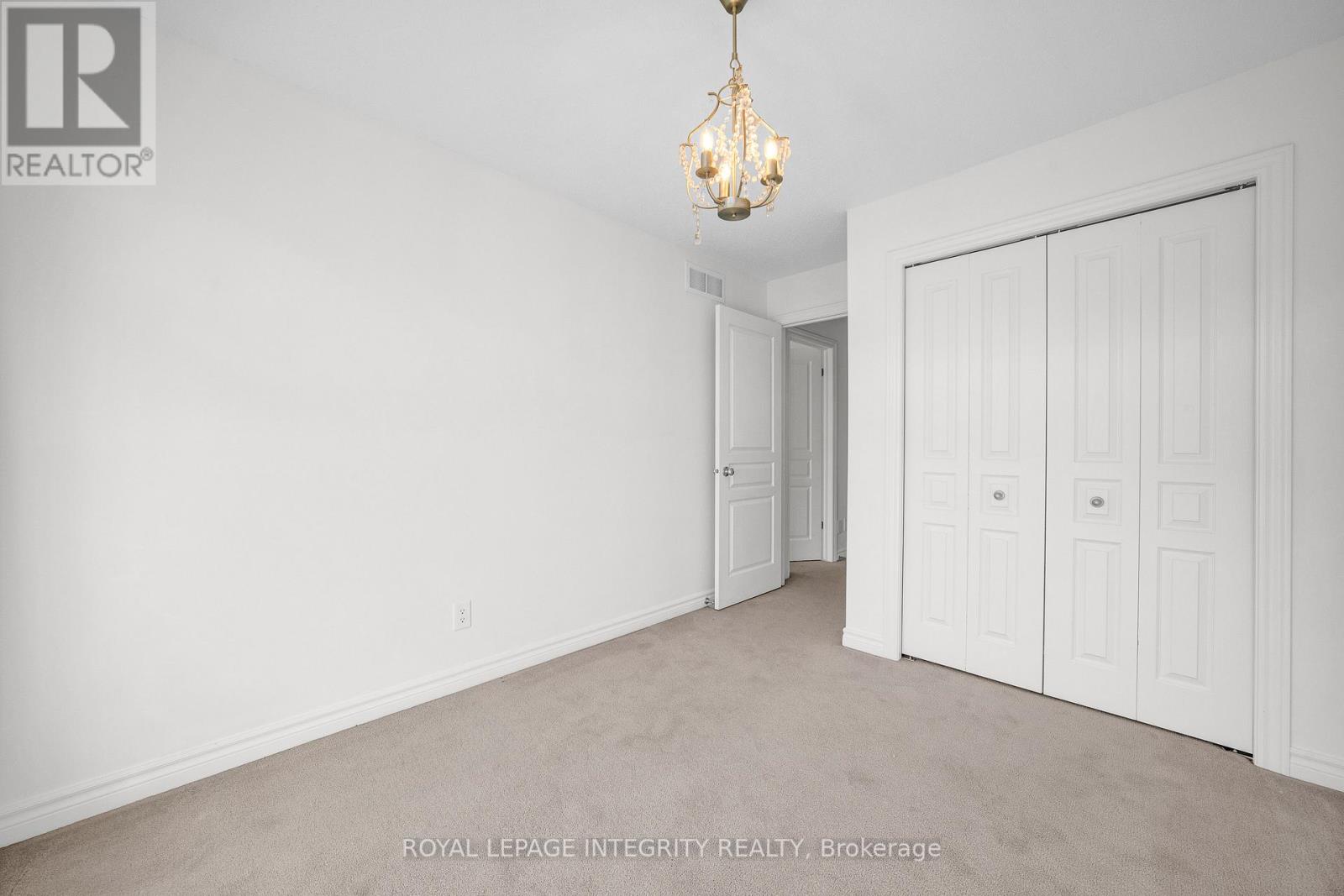 924 Fletcher Circle, Ottawa, Ontario  K2T 0B7 - Photo 39 - X12463248