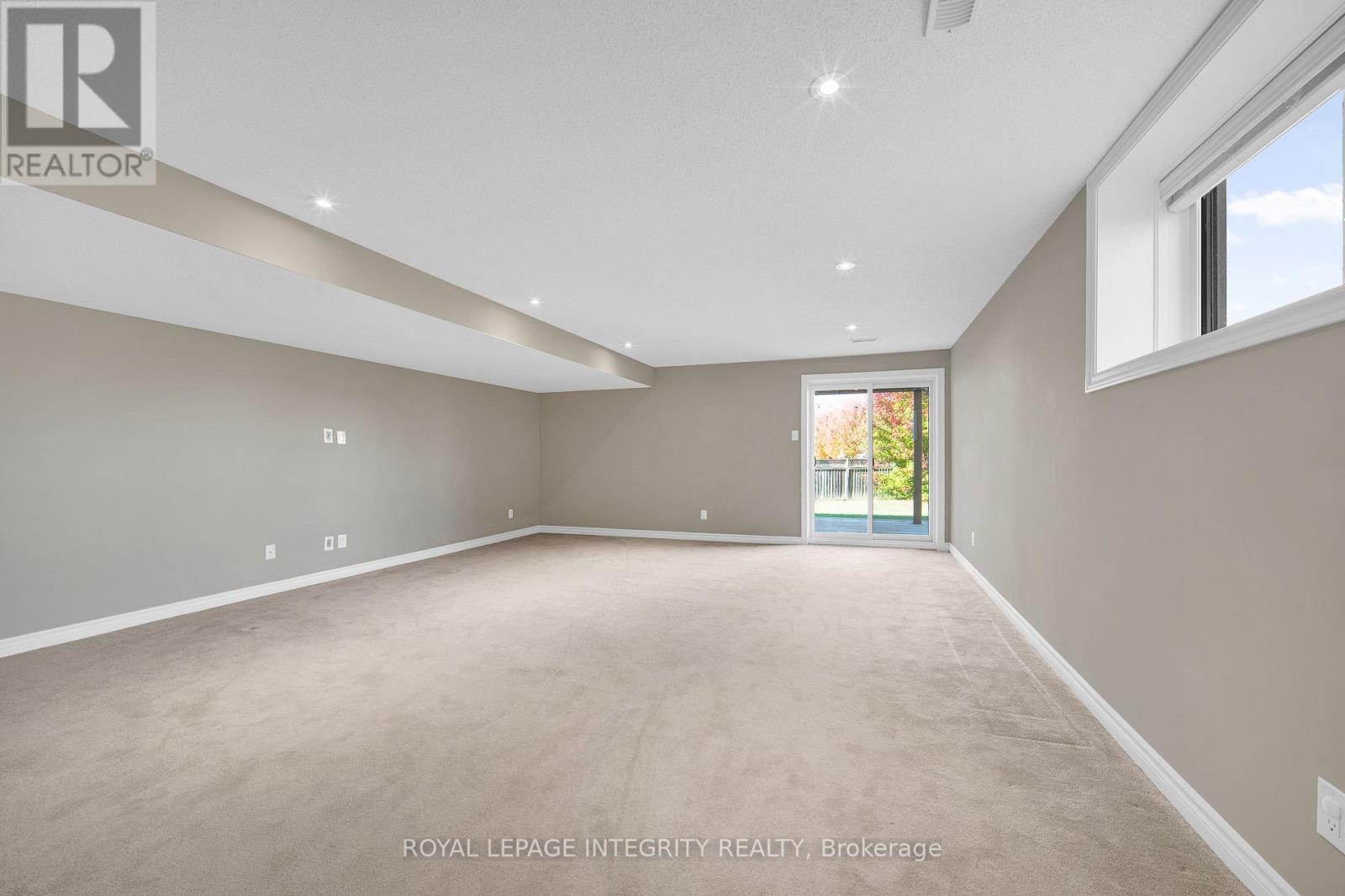 924 Fletcher Circle, Ottawa, Ontario  K2T 0B7 - Photo 40 - X12463248
