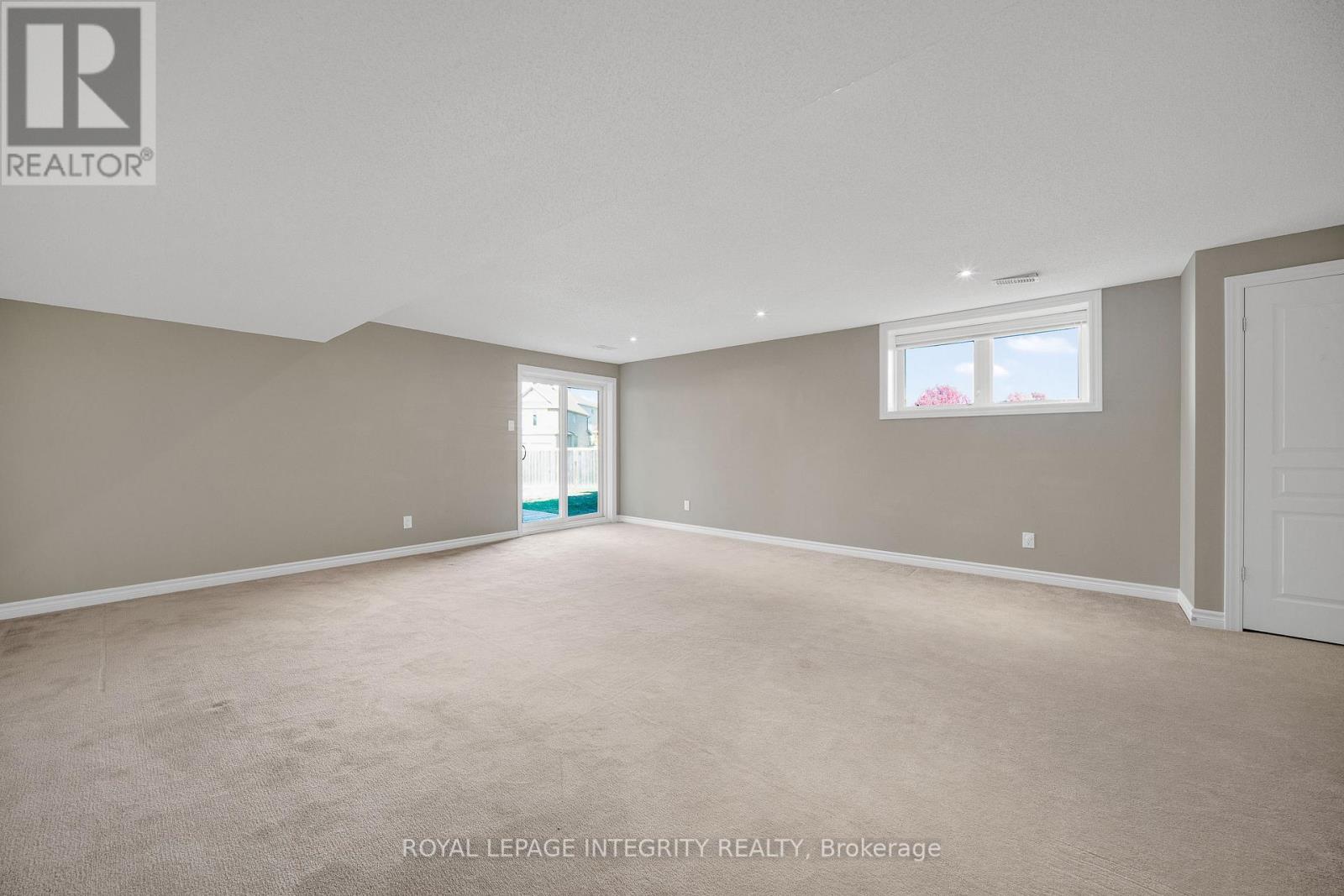 924 Fletcher Circle, Ottawa, Ontario  K2T 0B7 - Photo 41 - X12463248