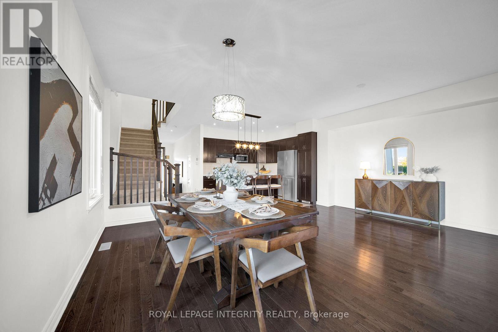 924 Fletcher Circle, Ottawa, Ontario  K2T 0B7 - Photo 8 - X12463248