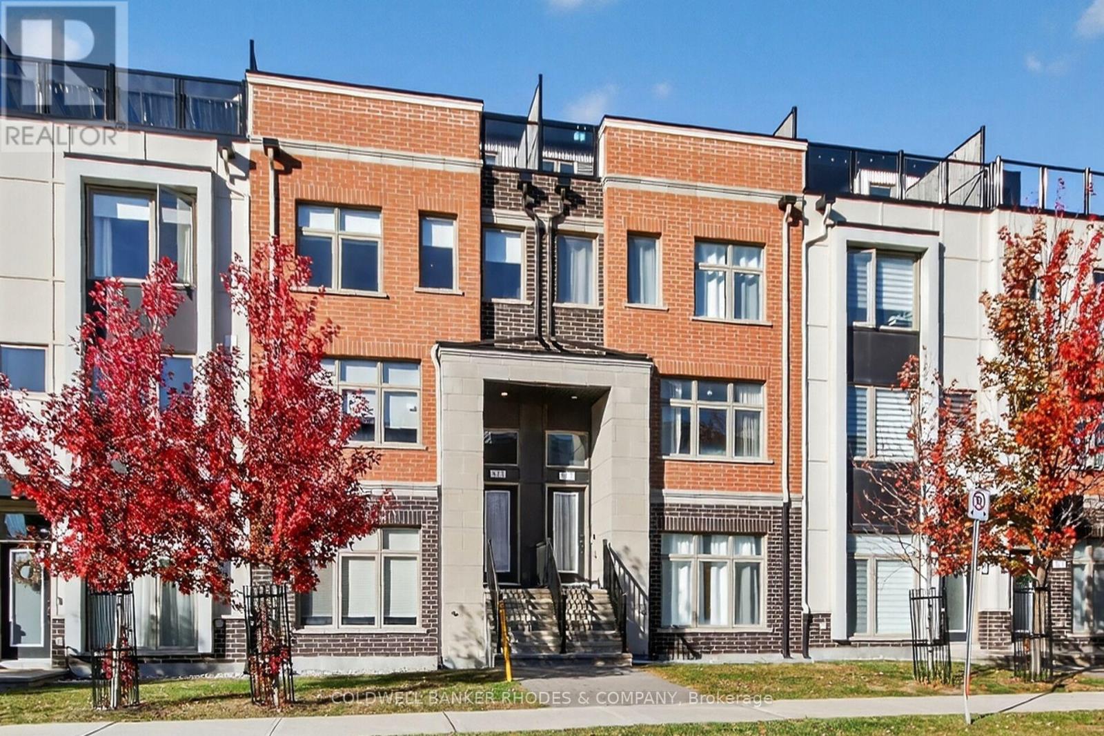 815 MIKINAK ROAD, Ottawa, Ontario