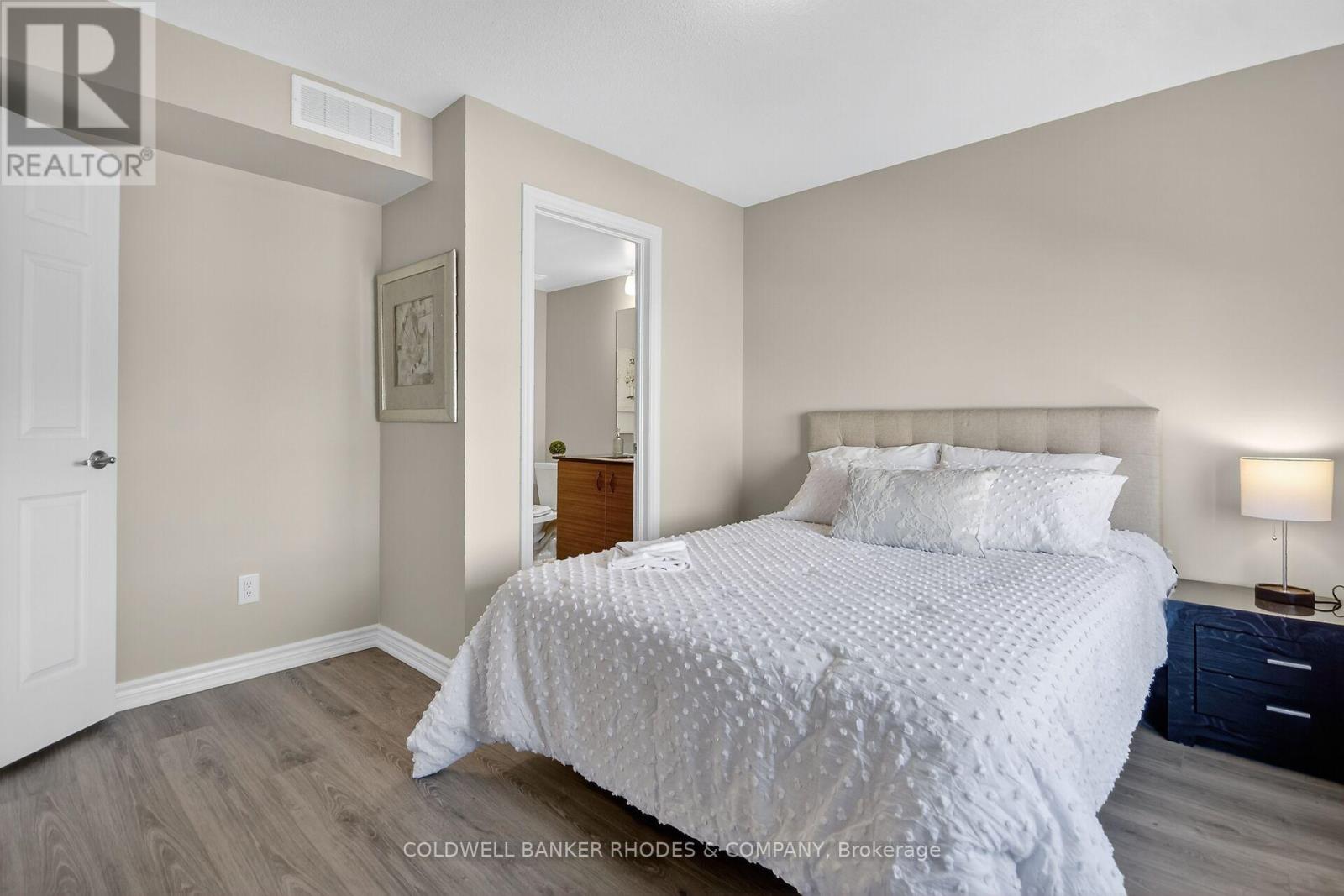 815 Mikinak Road, Ottawa, Ontario  K1K 4Z9 - Photo 24 - X12463293