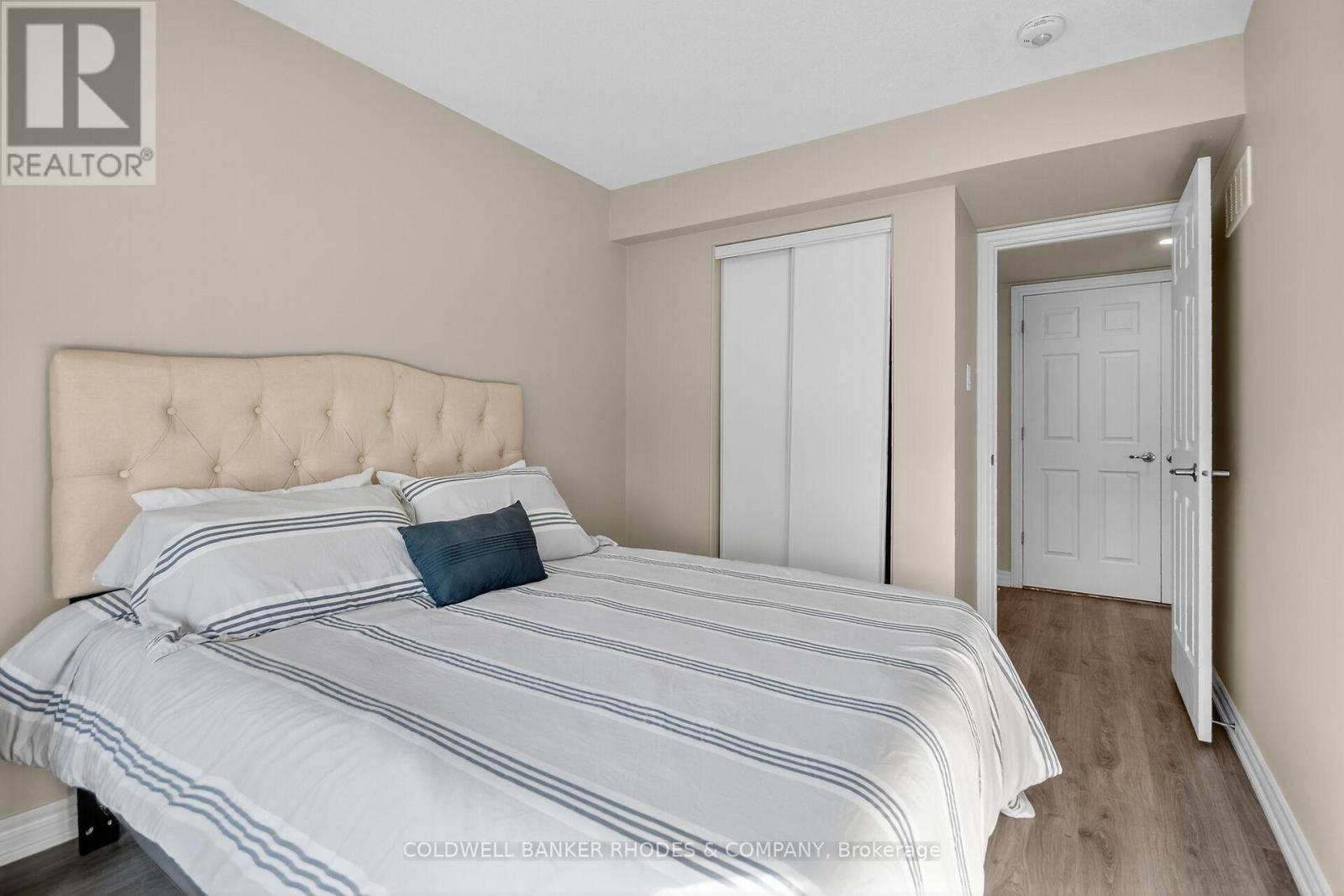 815 Mikinak Road, Ottawa, Ontario  K1K 4Z9 - Photo 34 - X12463293