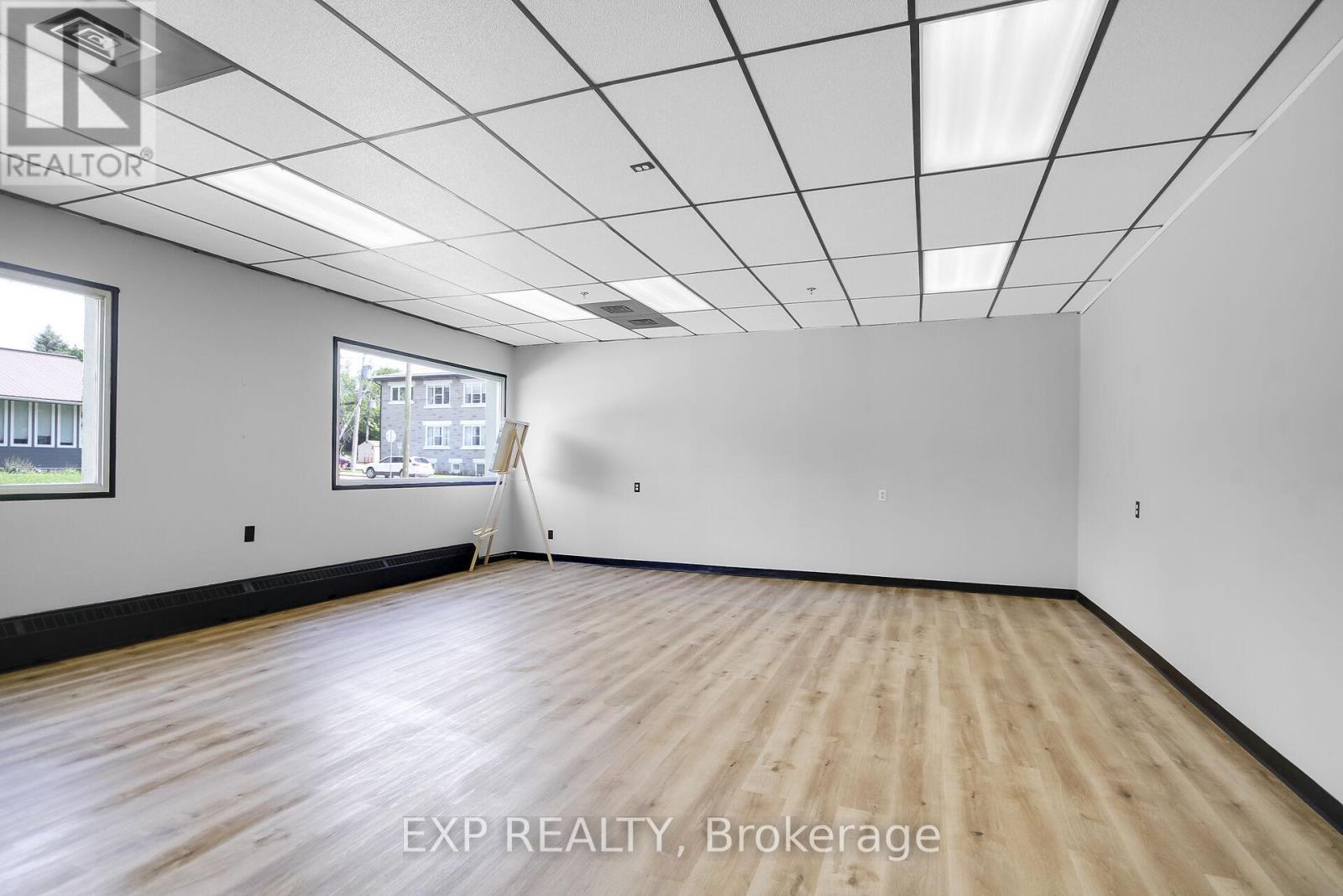 12 Maple Avenue, Smiths Falls, Ontario  K7A 1Z5 - Photo 29 - X12463315