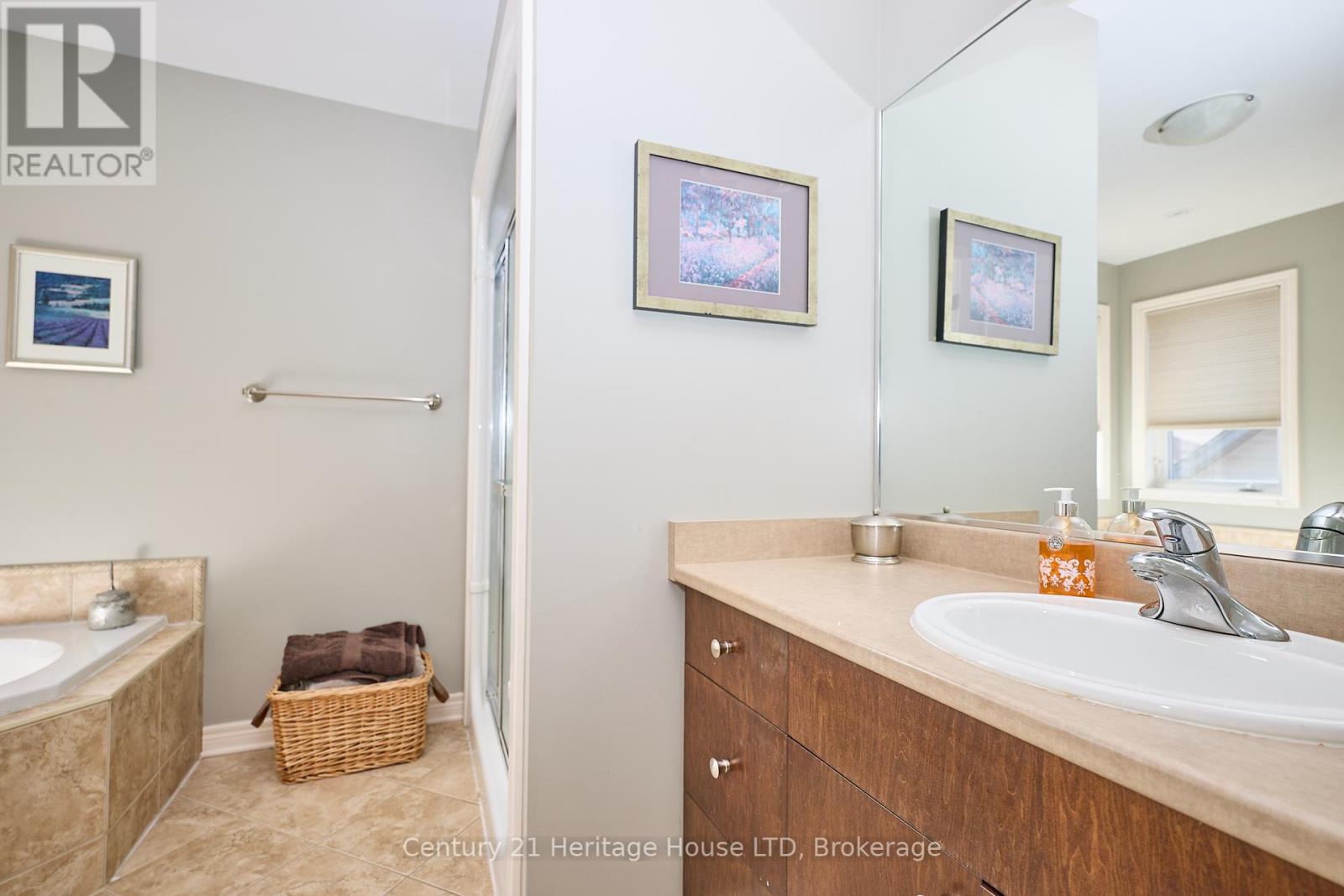 4 Arlene Street, St. Catharines, Ontario  L2S 4C9 - Photo 22 - X12463218