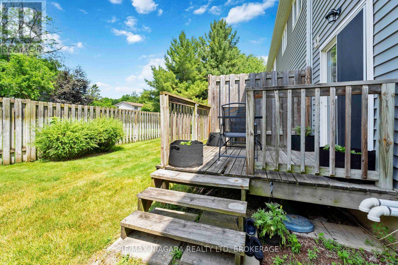 2 - 9 Lakeshore Road, St. Catharines, Ontario  L2N 2S7 - Photo 40 - X12463266