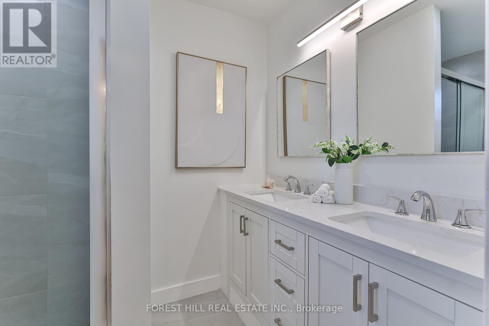 50 Evanston Drive, Toronto, Ontario  M3H 5P3 - Photo 26 - C12463035