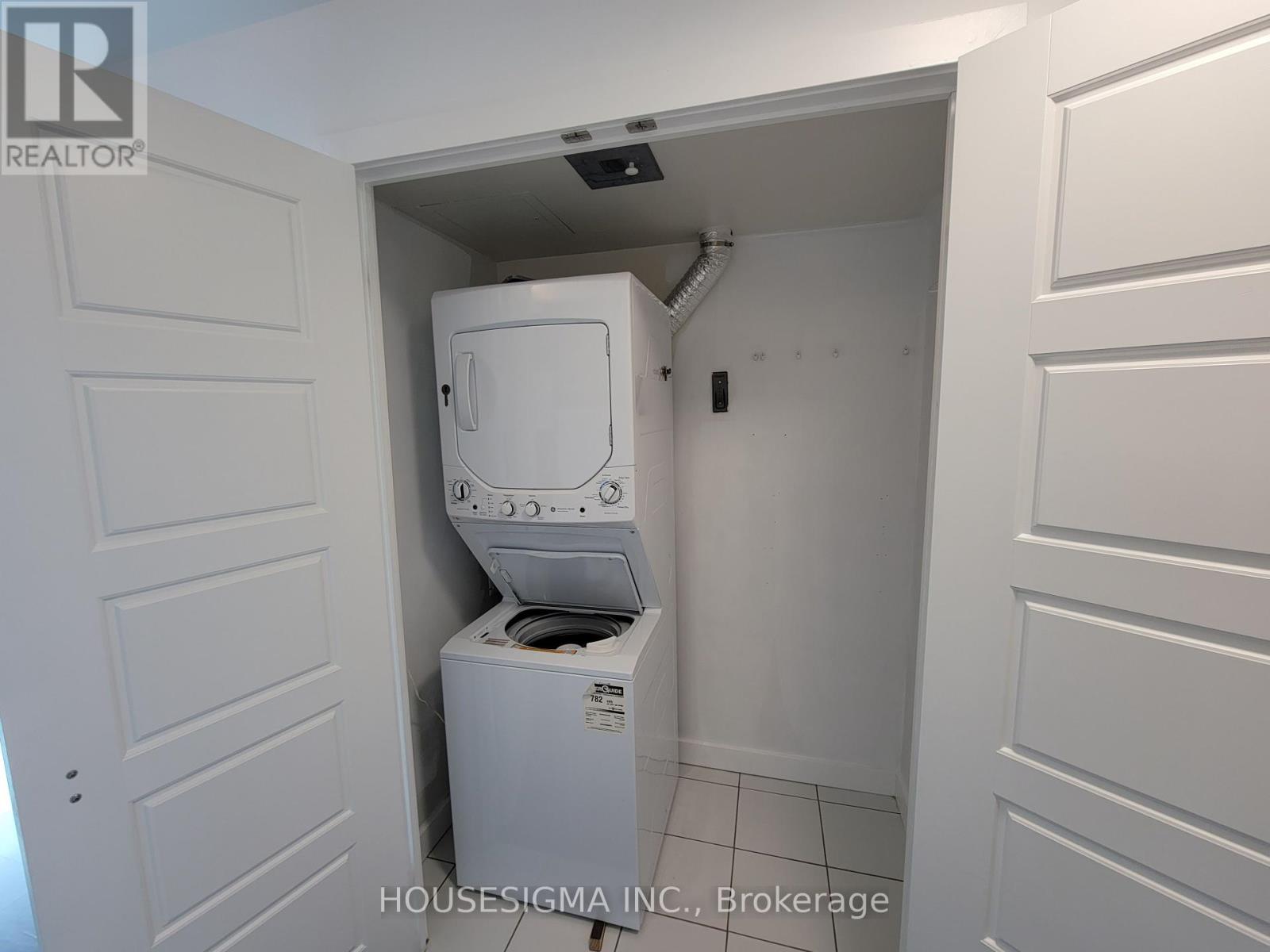 2012 - 100 Western Battery Road, Toronto, Ontario  M6K 3S2 - Photo 13 - C12463047