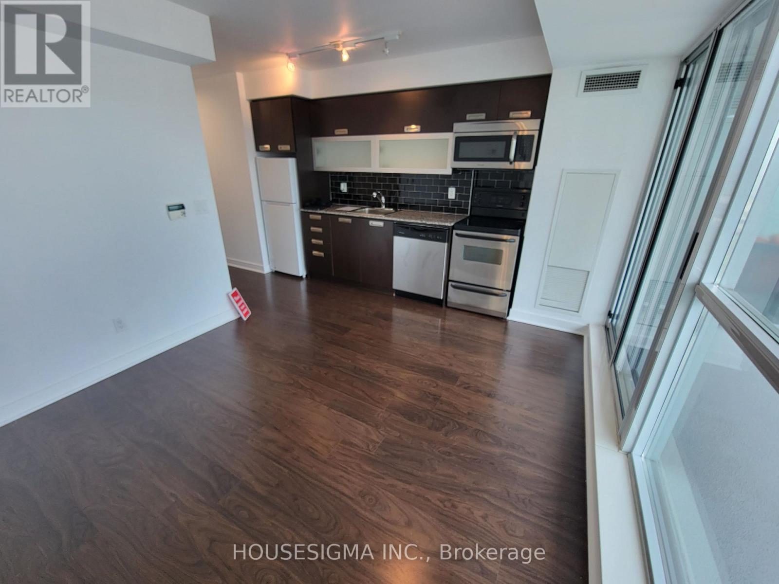 2012 - 100 Western Battery Road, Toronto, Ontario  M6K 3S2 - Photo 2 - C12463047